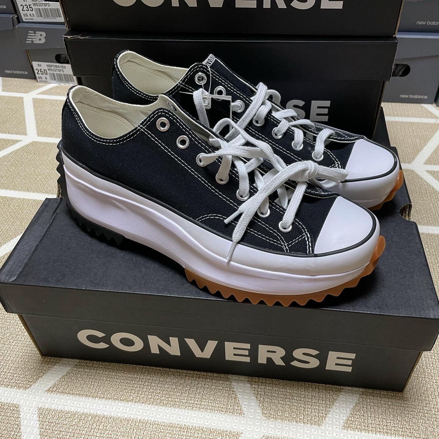 Converse Run Star Hike Low Black 착용 스타일