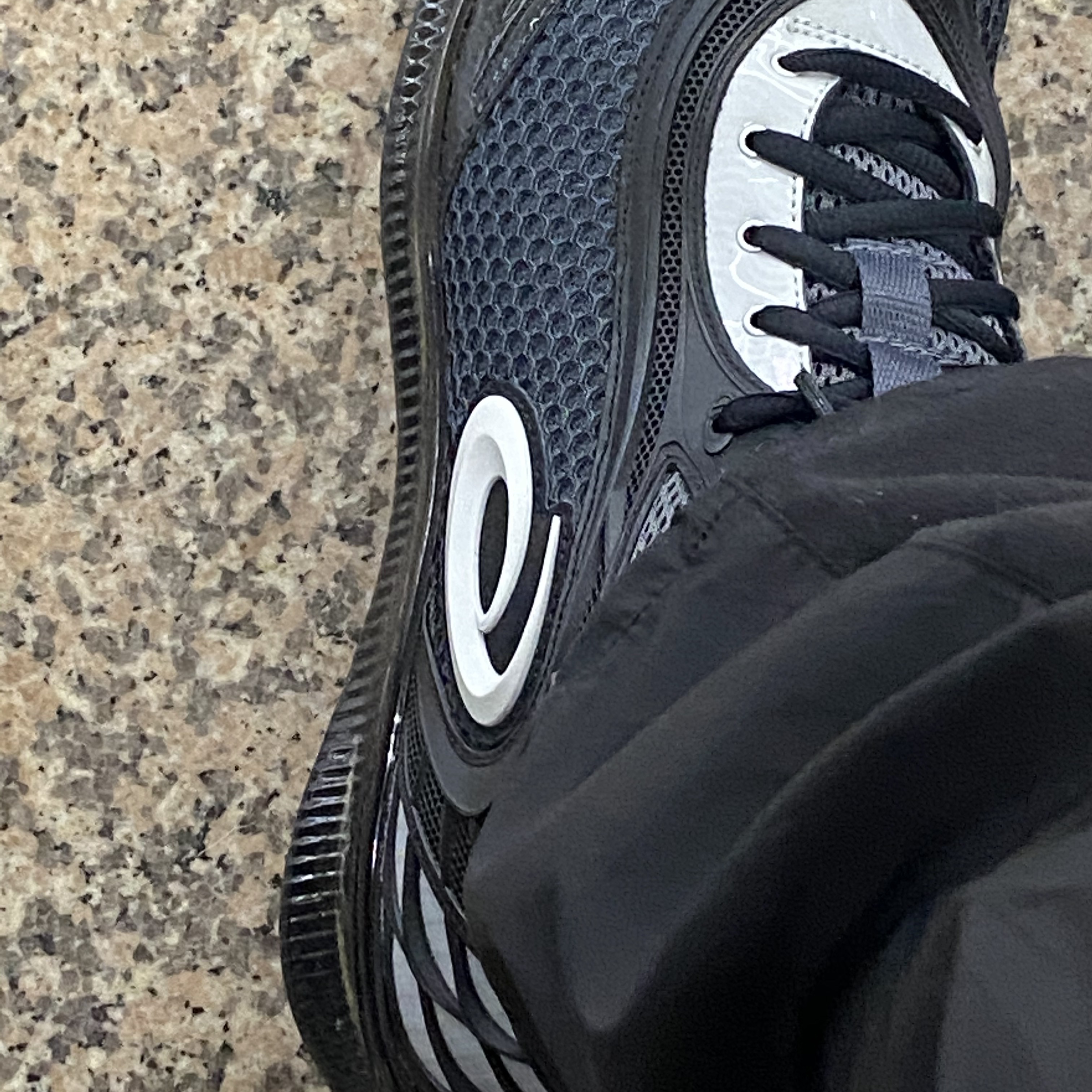 Asics x Kiko Kostadinov Gel-Sokat 2 Carrier Grey 착용 스타일