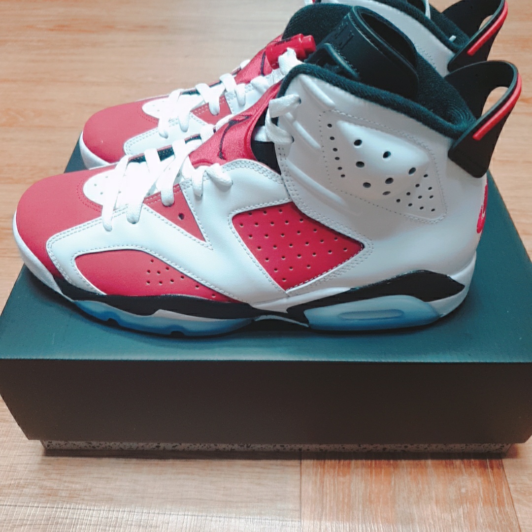 Jordan 6 Retro Carmine 2021 착용 스타일 - 2