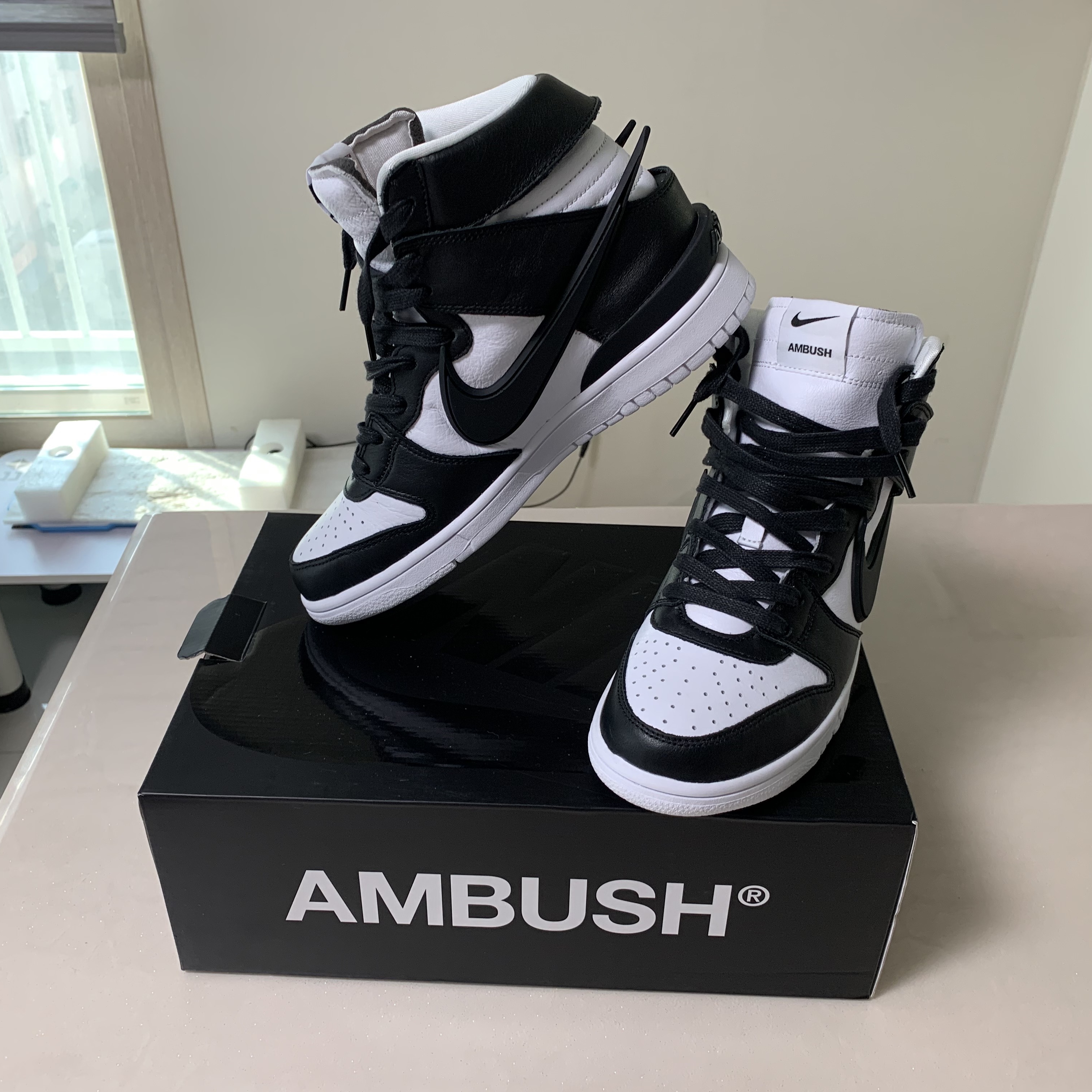 Nike x Ambush Dunk High Black 착용 스타일 - 2