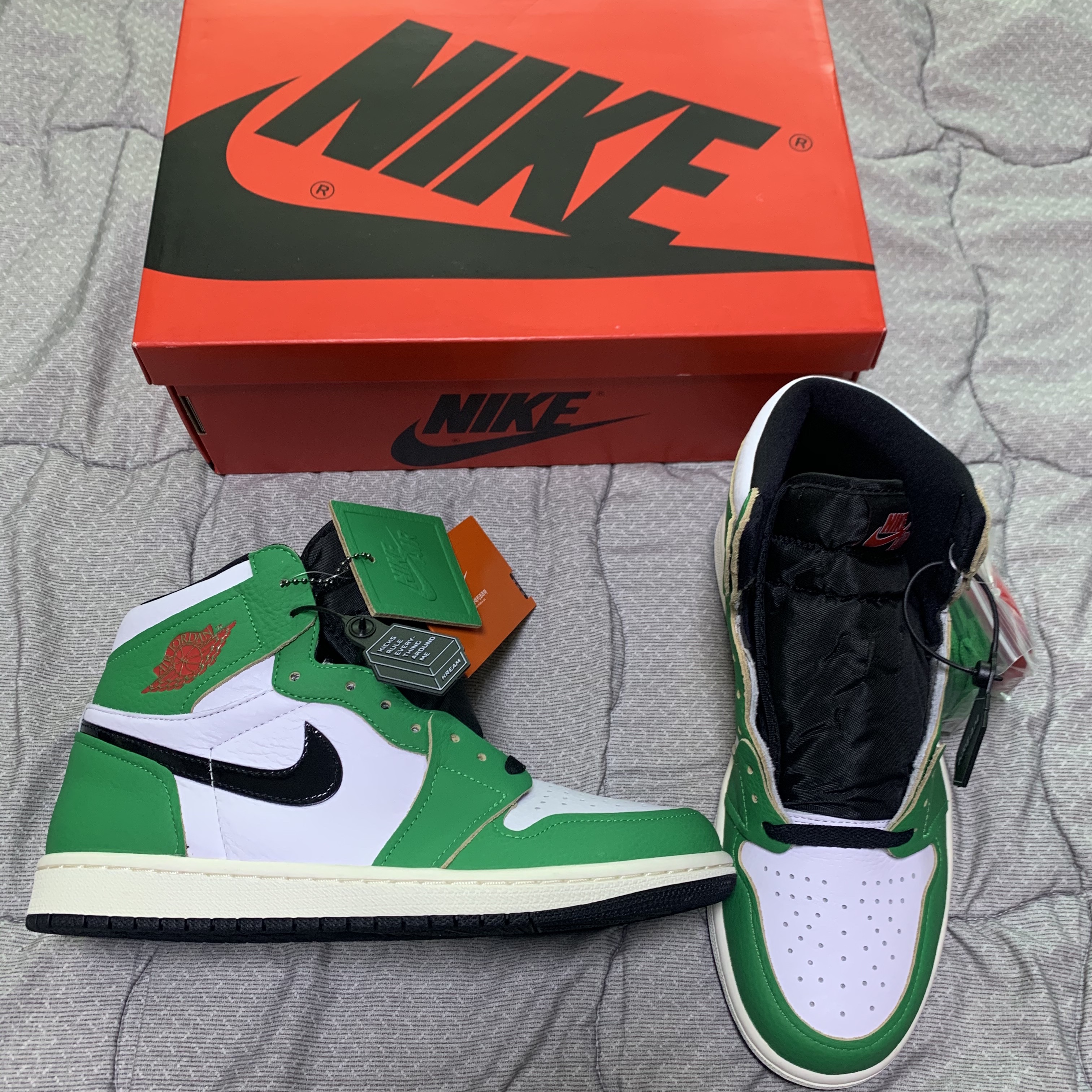 (W) Jordan 1 Retro High OG Lucky Green 착용 스타일 - 2