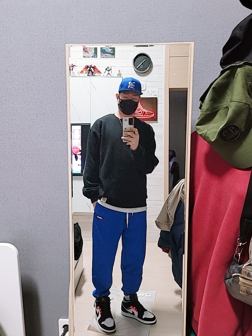 Jordan 1 Mid SE South Beach 착용 스타일 - 2