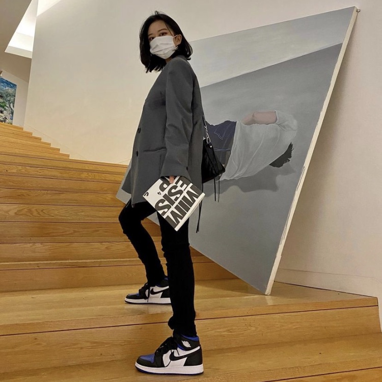 (GS) Jordan 1 Retro High OG Royal Toe, Jordan 1 Retro High OG Royal Toe 착용 스타일 - 1