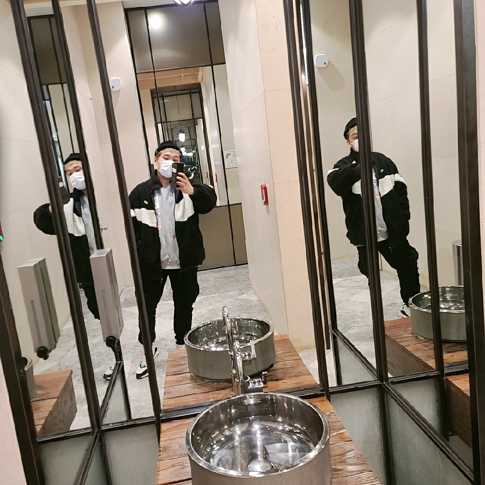 KREAM 프로필 이미지