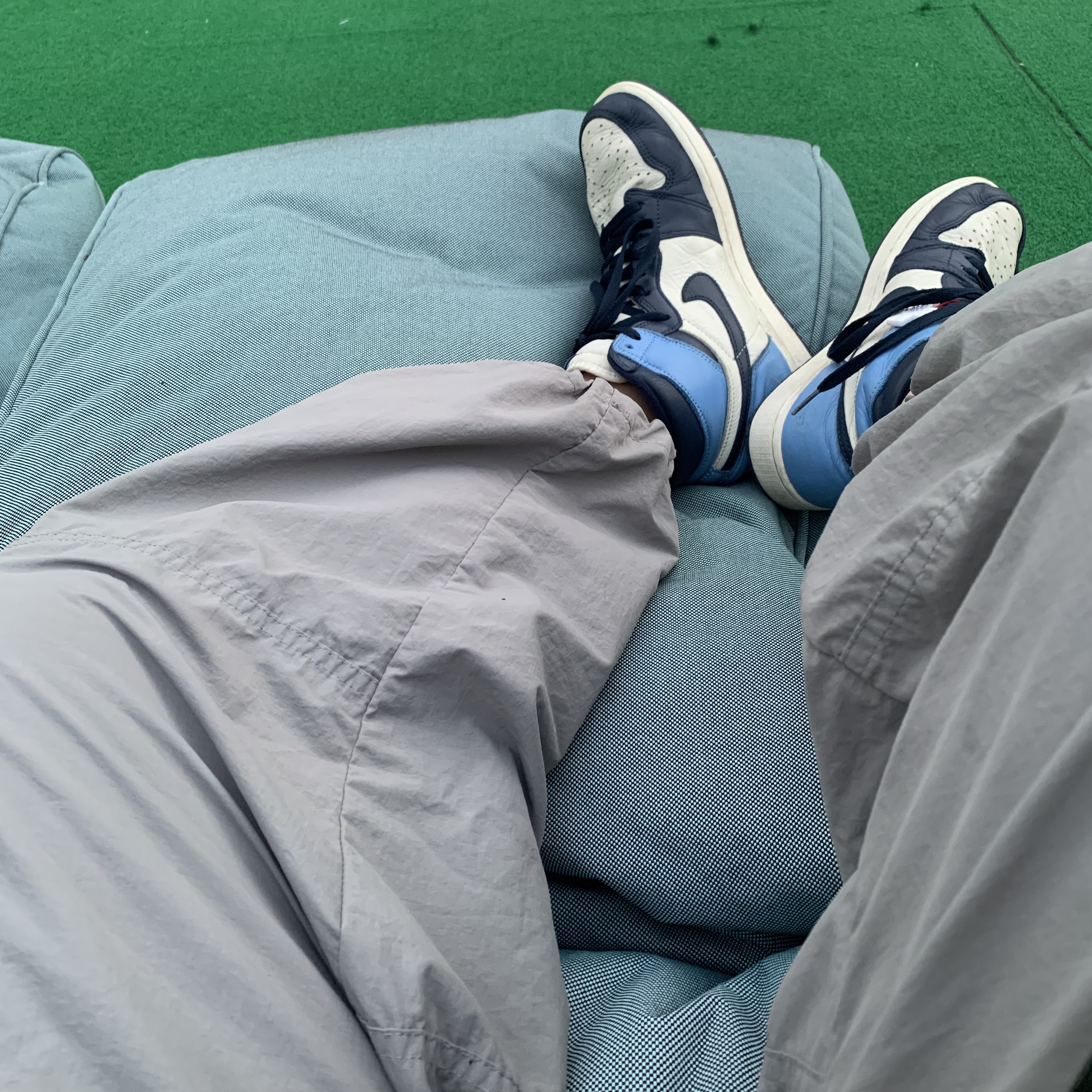 Jordan 1 Retro High Obsidian UNC 착용 스타일