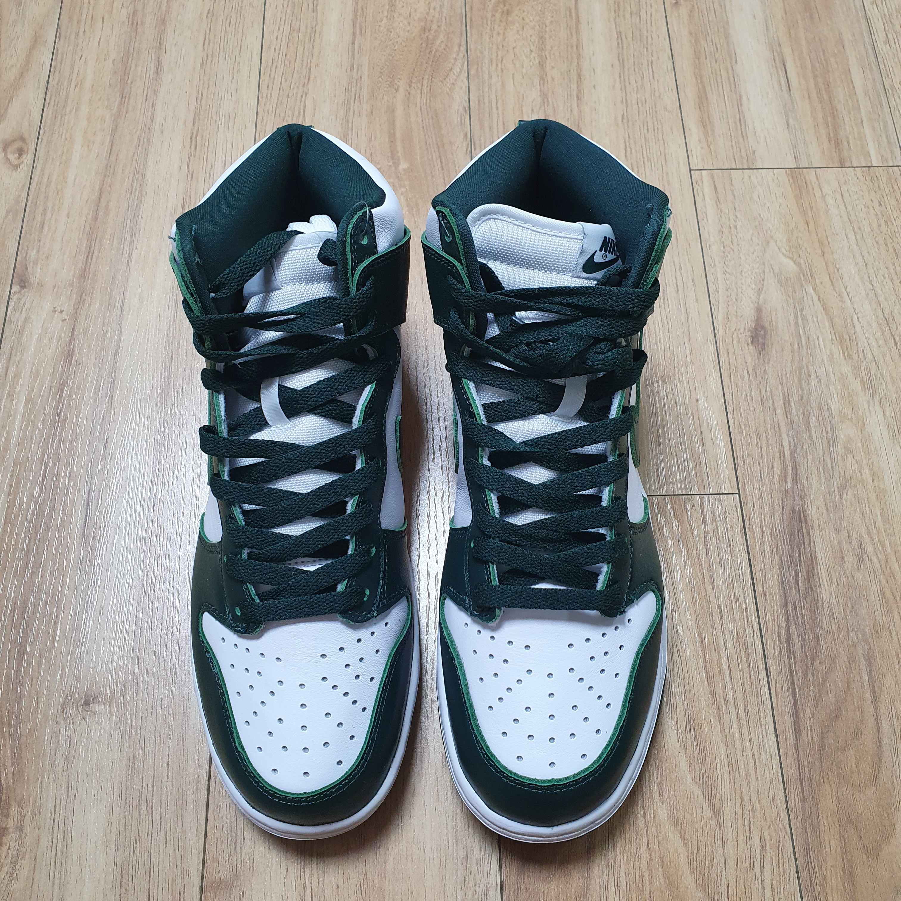 Nike Dunk High SP Spartan Green 착용 스타일 - 4