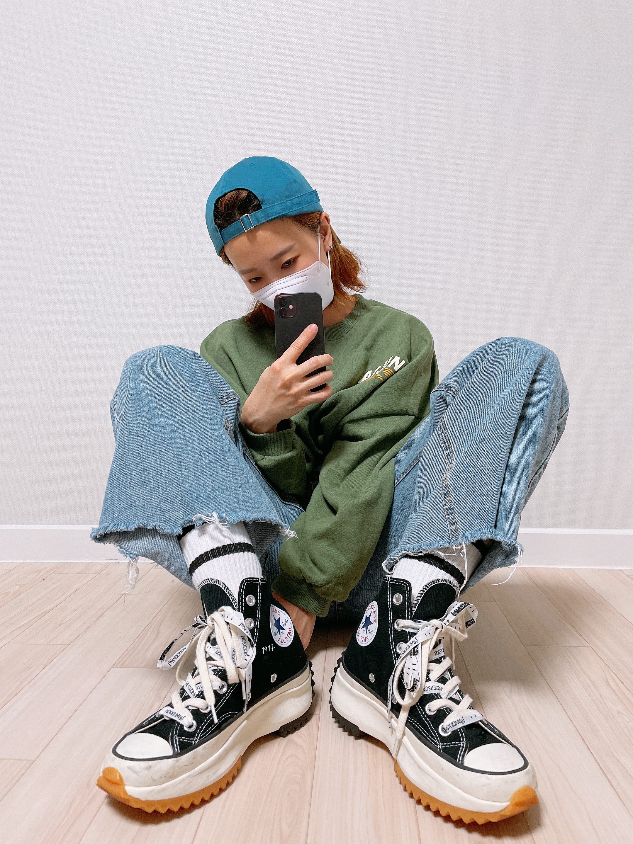 Converse x JW Anderson Run Star Hike Hi Black 착용 스타일