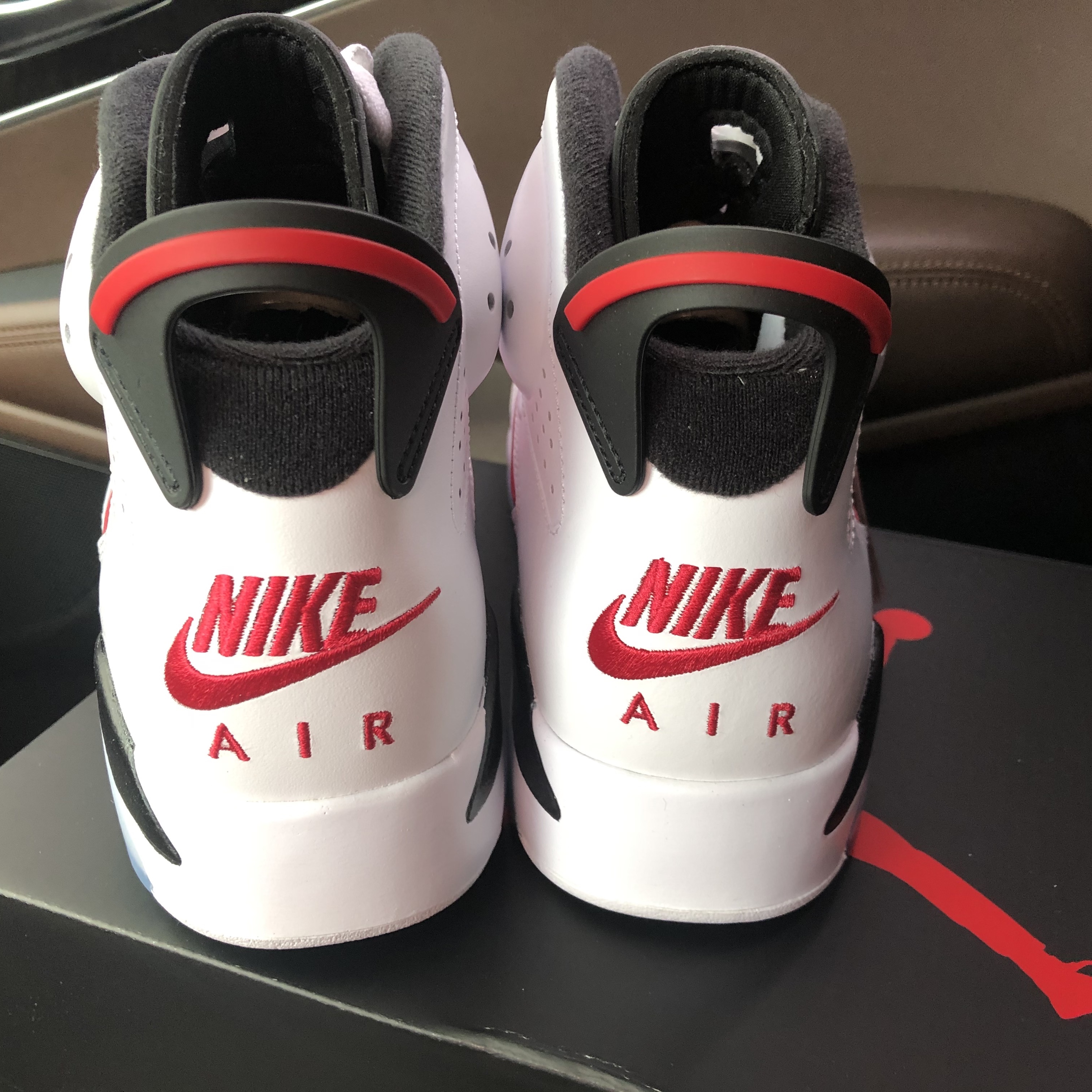 Jordan 6 Retro Carmine 2021 착용 스타일 - 3