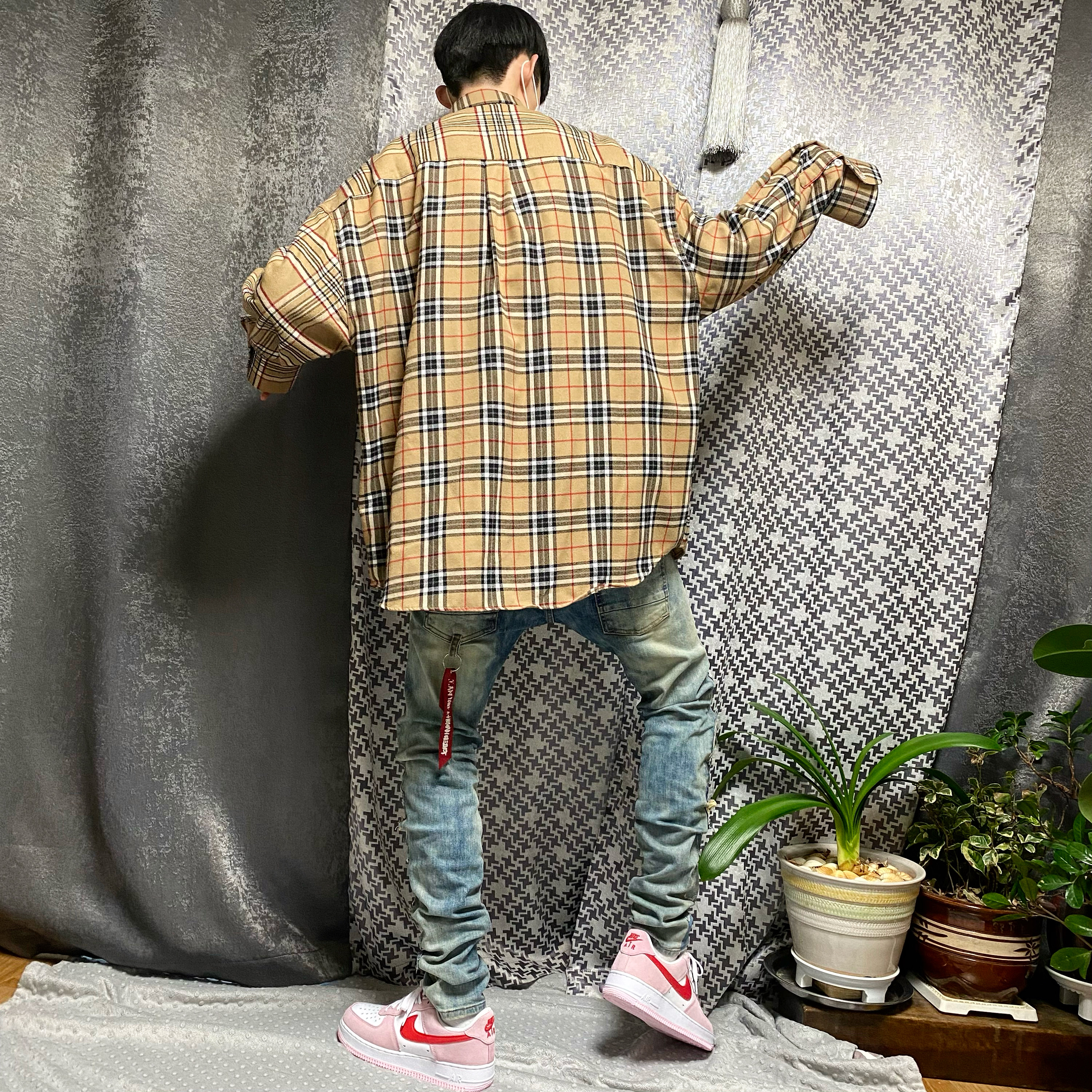 Nike Air Force 1 '07 QS Valentine's Day 착용 스타일