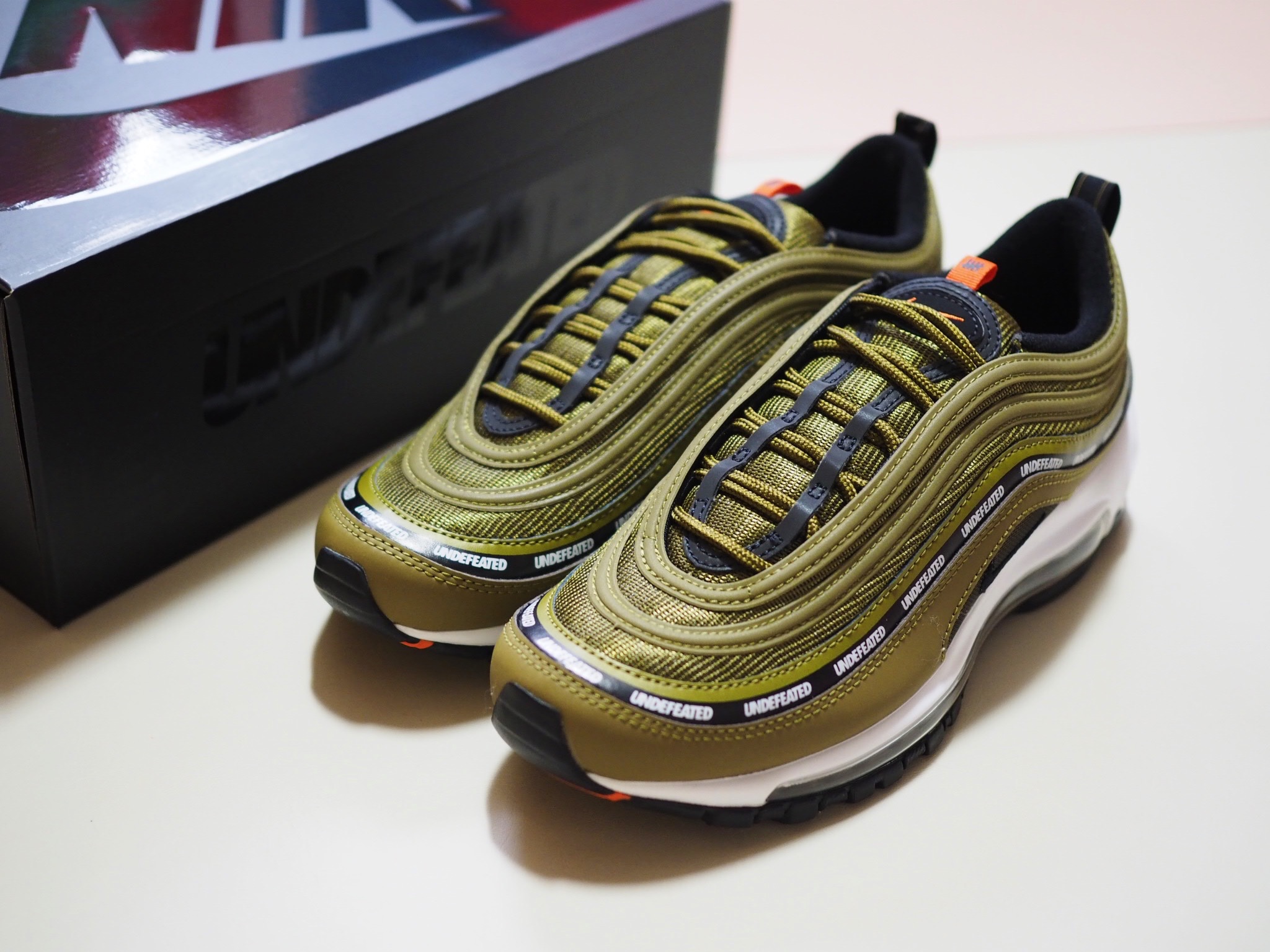 Nike x Undefeated Air Max 97 Militia Green 착용 스타일 - 2