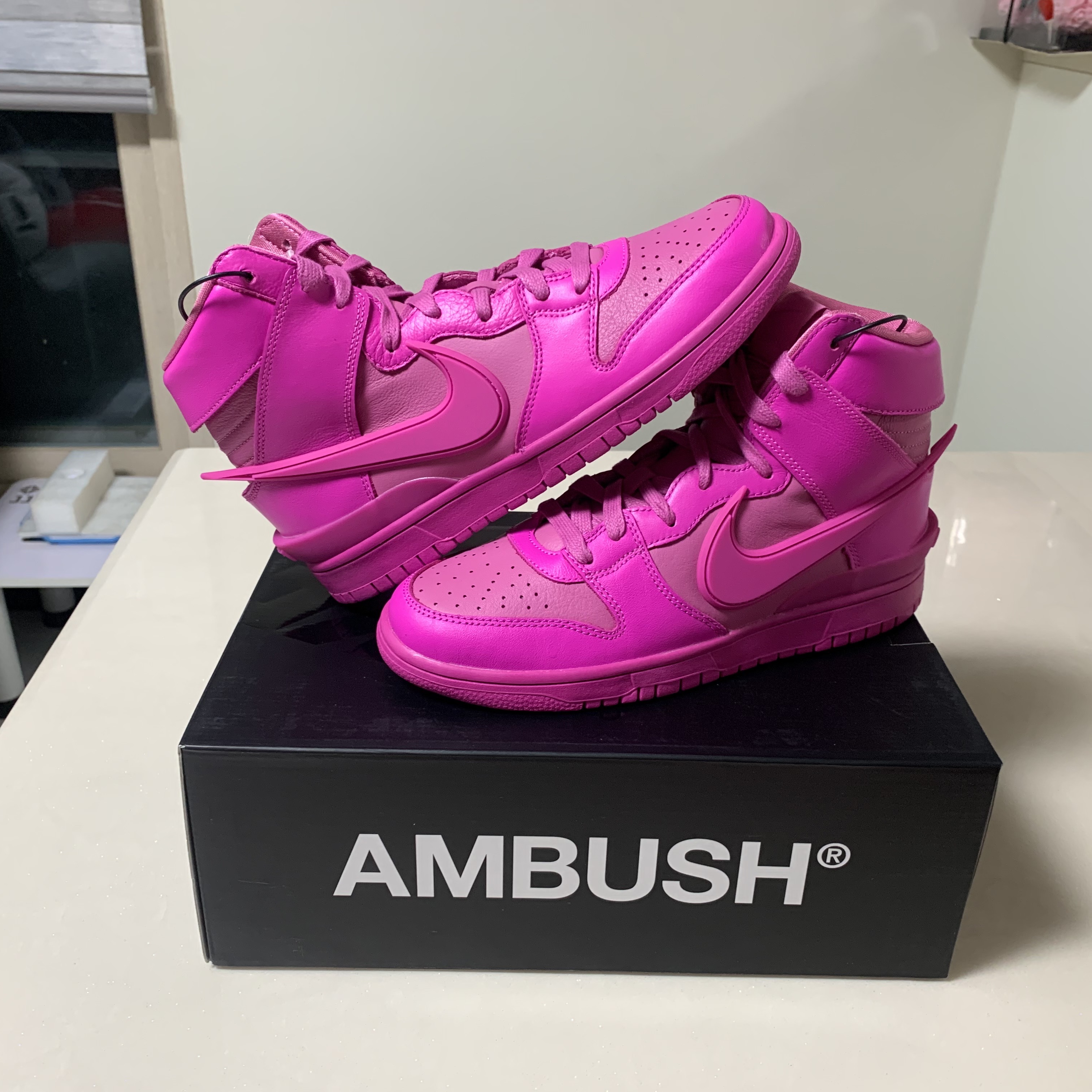 Nike x Ambush Dunk High Cosmic Fuchsia 착용 스타일 - 1