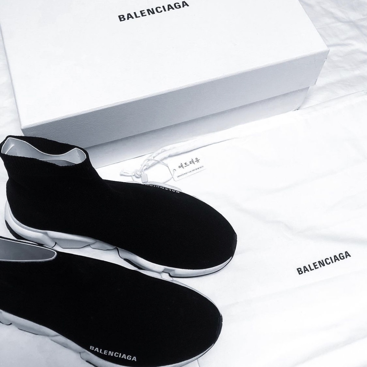 Balenciaga Speed Trainer Black White 2020 착용 스타일