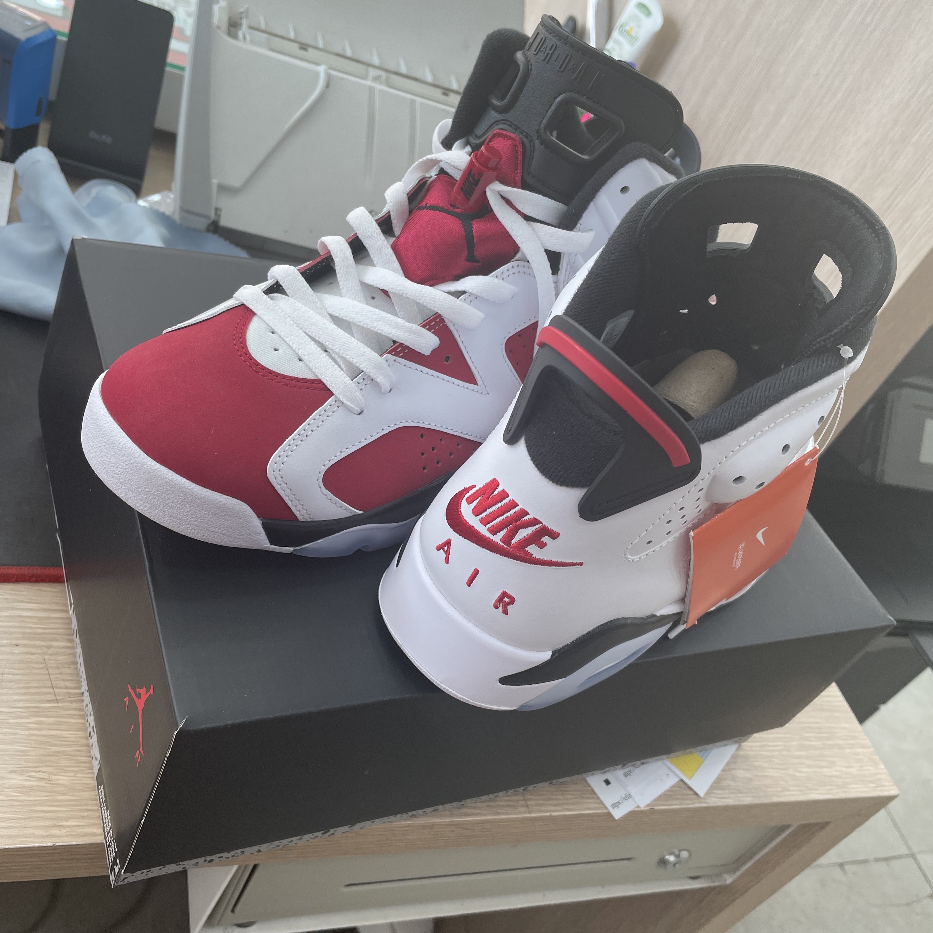 Jordan 6 Retro Carmine 2021 착용 스타일