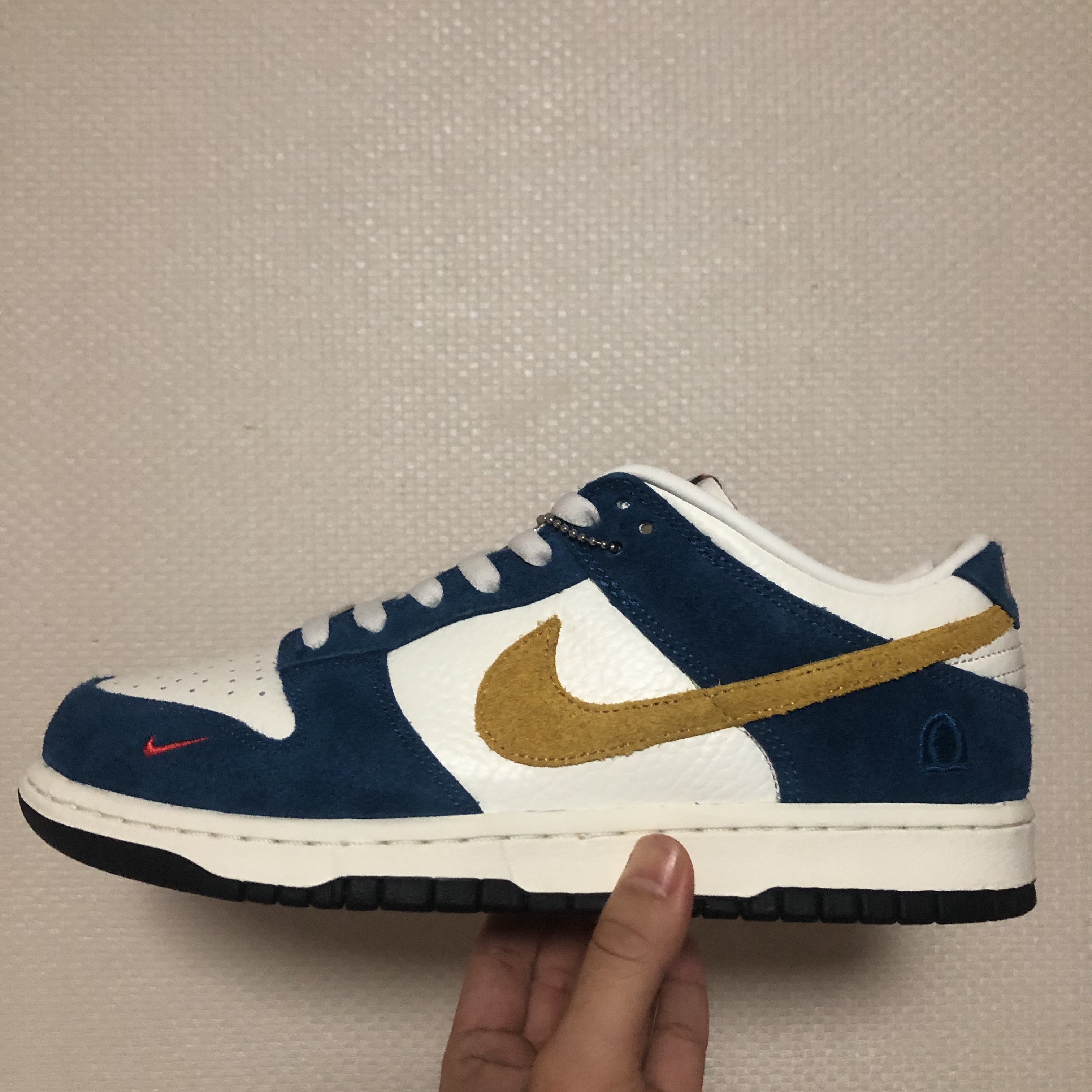 Nike x Kasina Dunk Low 80's Bus 착용 스타일