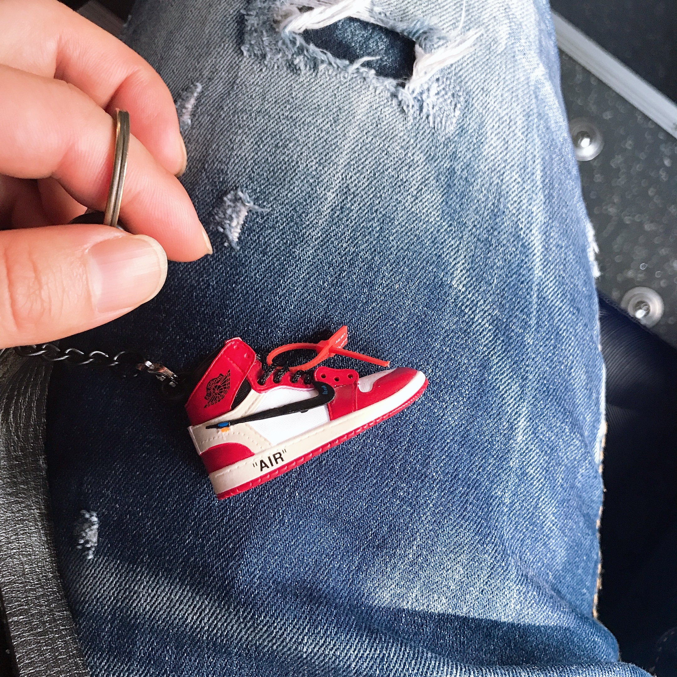 Jordan 1 x Off-White Retro High Chicago The Ten 착용 스타일