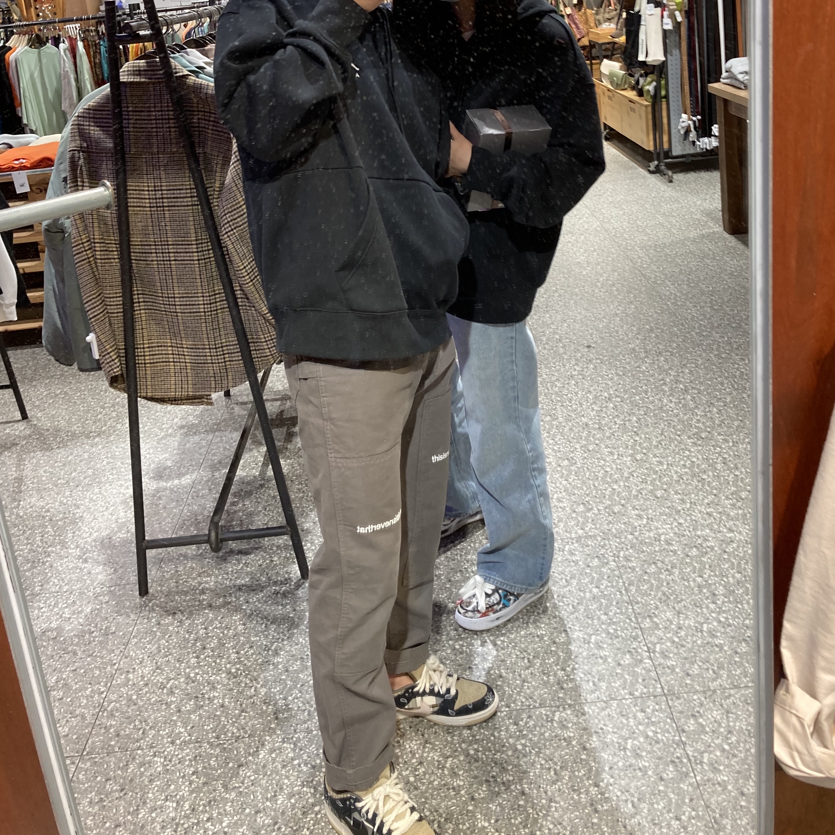 Nike x Travis Scott SB Dunk Low, Nike x Peaceminusone Air Force 1 Low Para-Noise 착용 스타일
