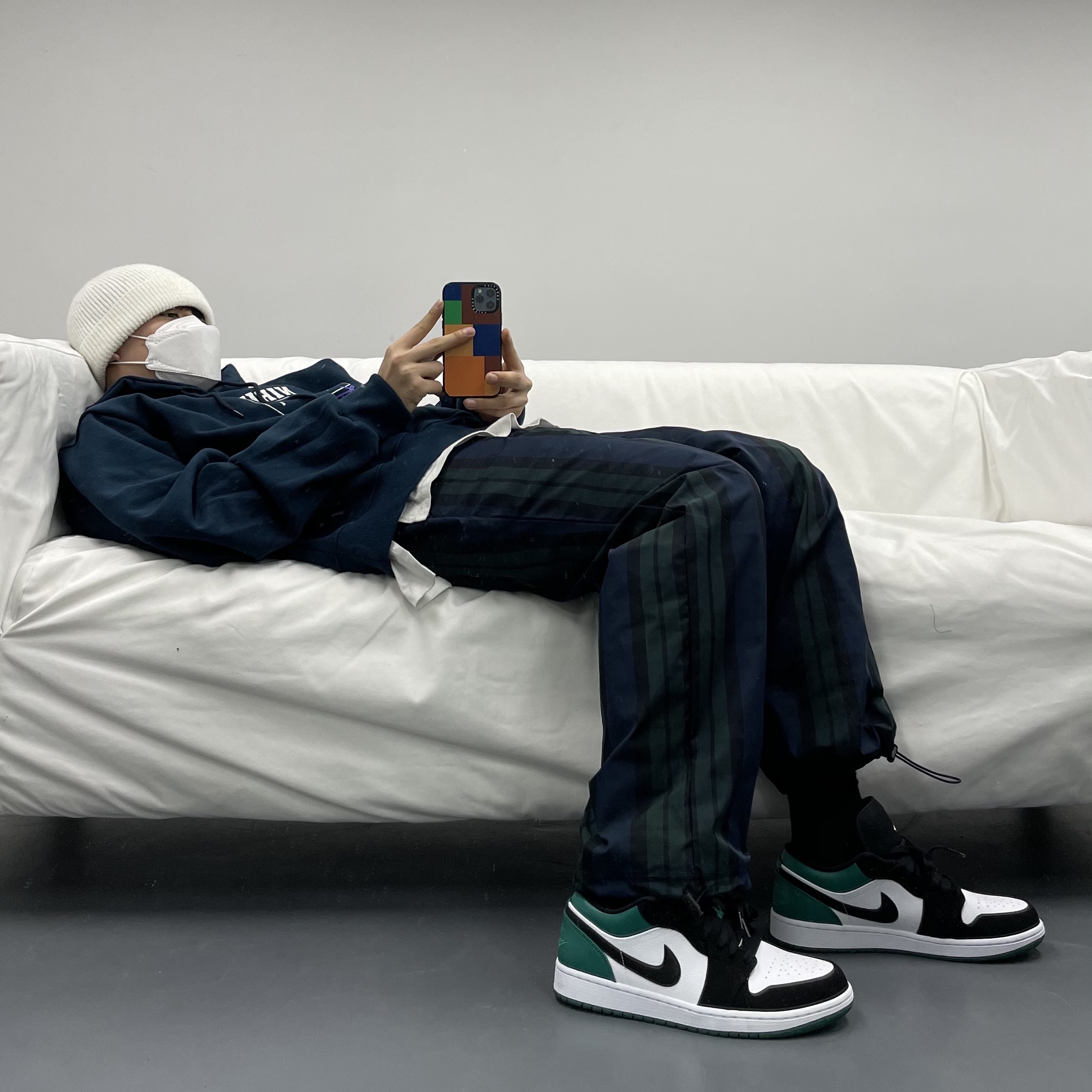 Jordan 1 Low White Black Mystic Green 착용 스타일