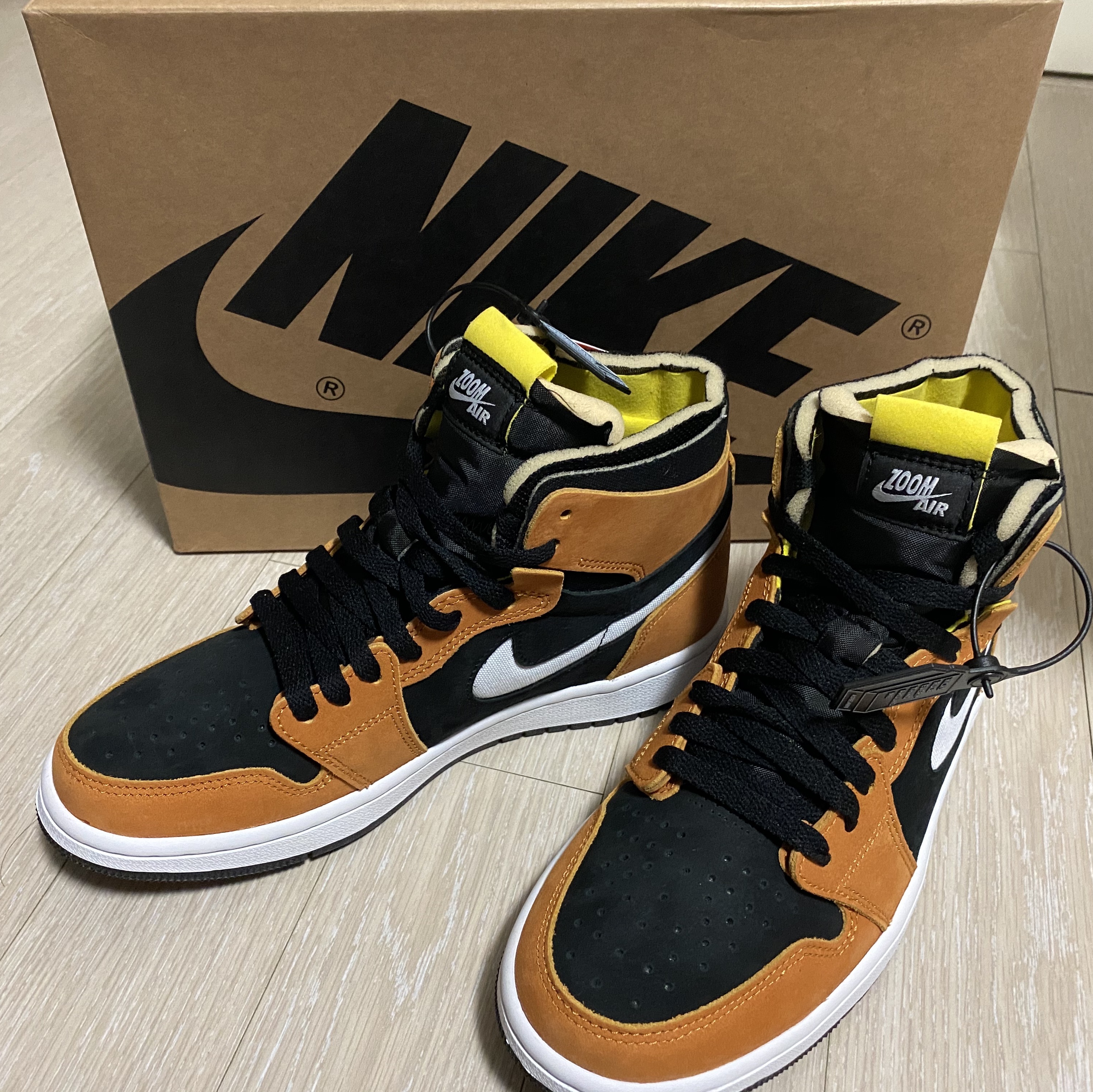 Jordan 1 Zoom Air CMFT Monarch Orange 착용 스타일