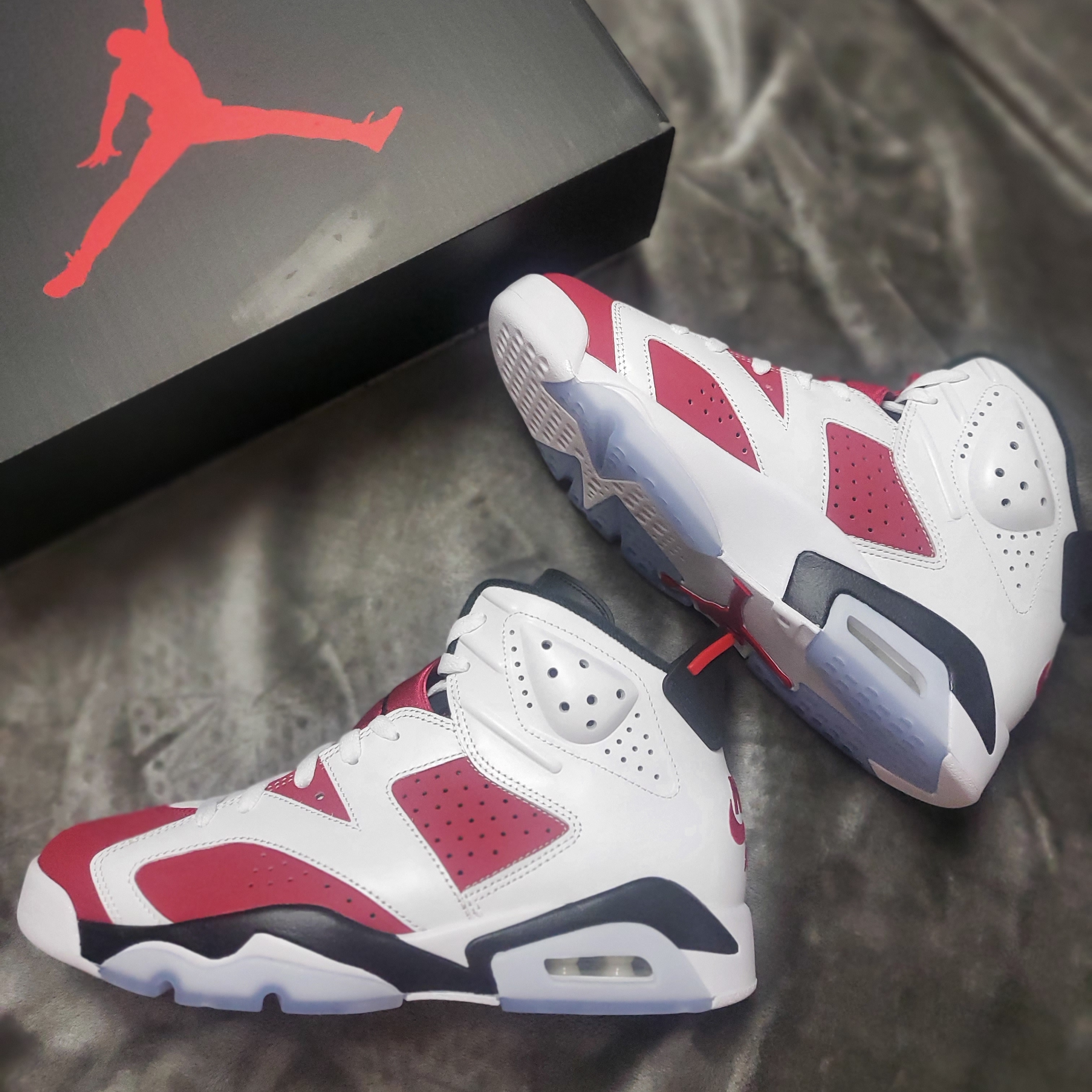 Jordan 6 Retro Carmine 2021 착용 스타일 - 4