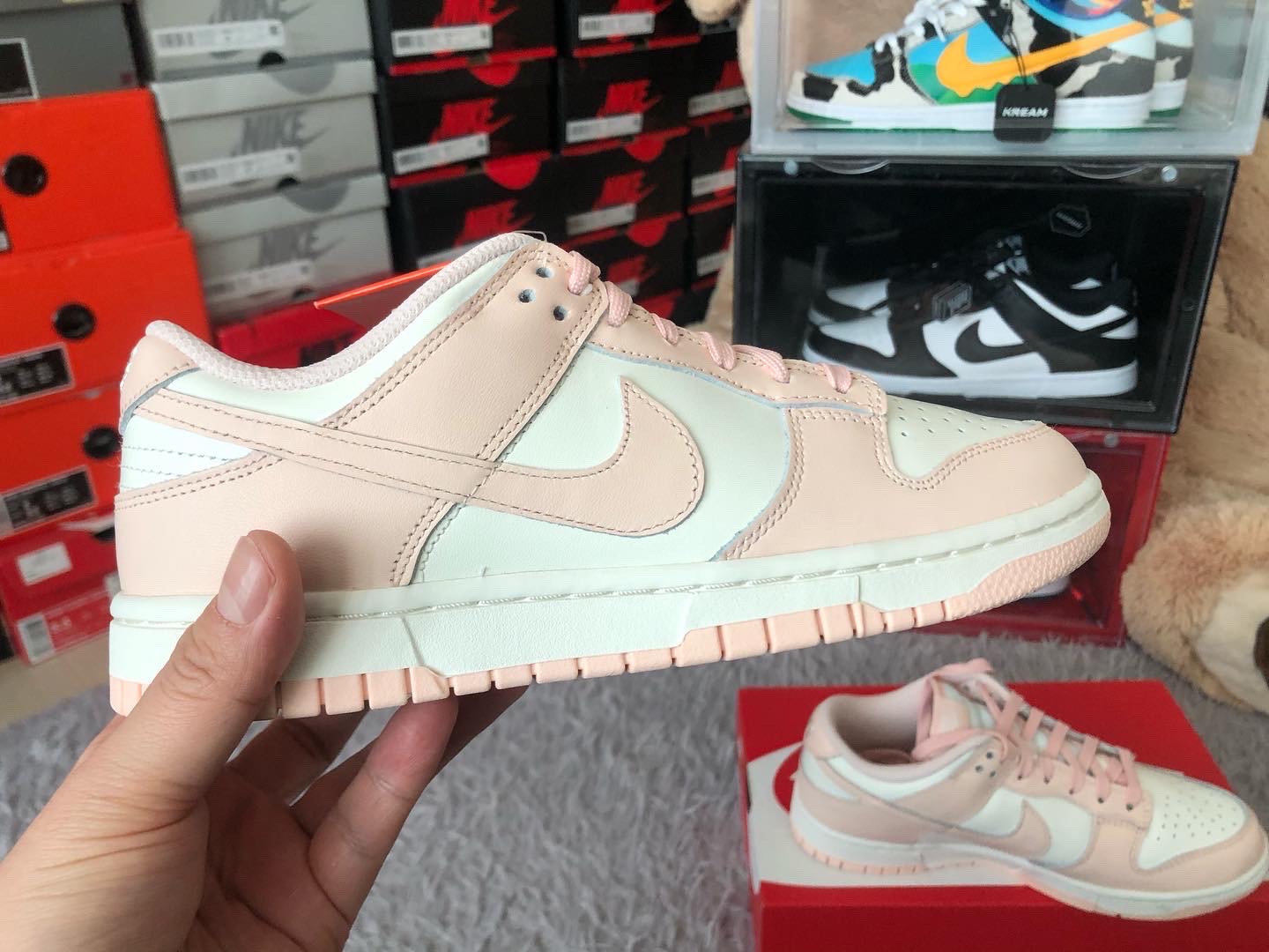 (W) Nike Dunk Low Orange Pearl, Nike Dunk Low Retro Black 착용 스타일 - 1
