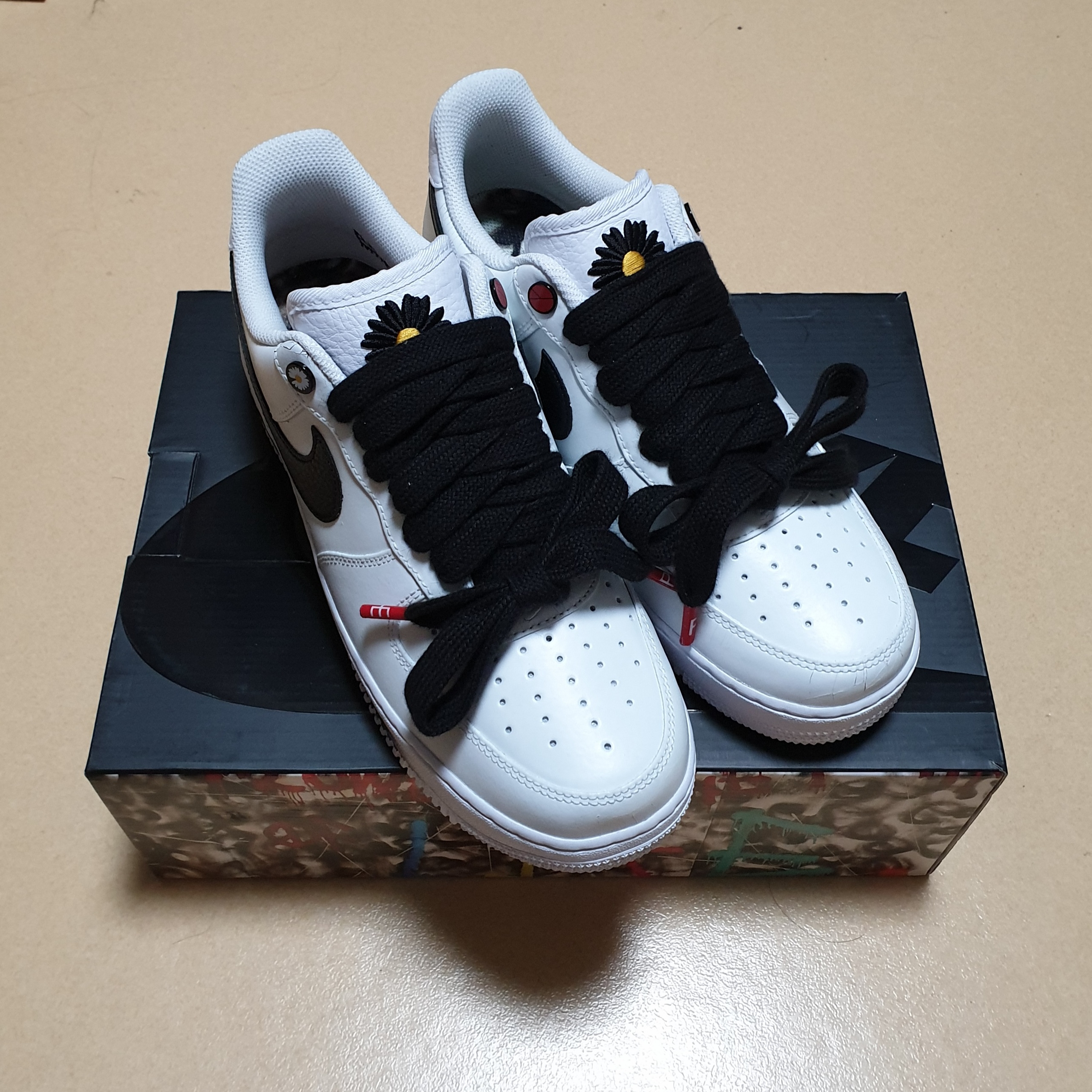 Nike x Peaceminusone Air Force 1 Low Para-Noise 2.0 착용 스타일 - 3