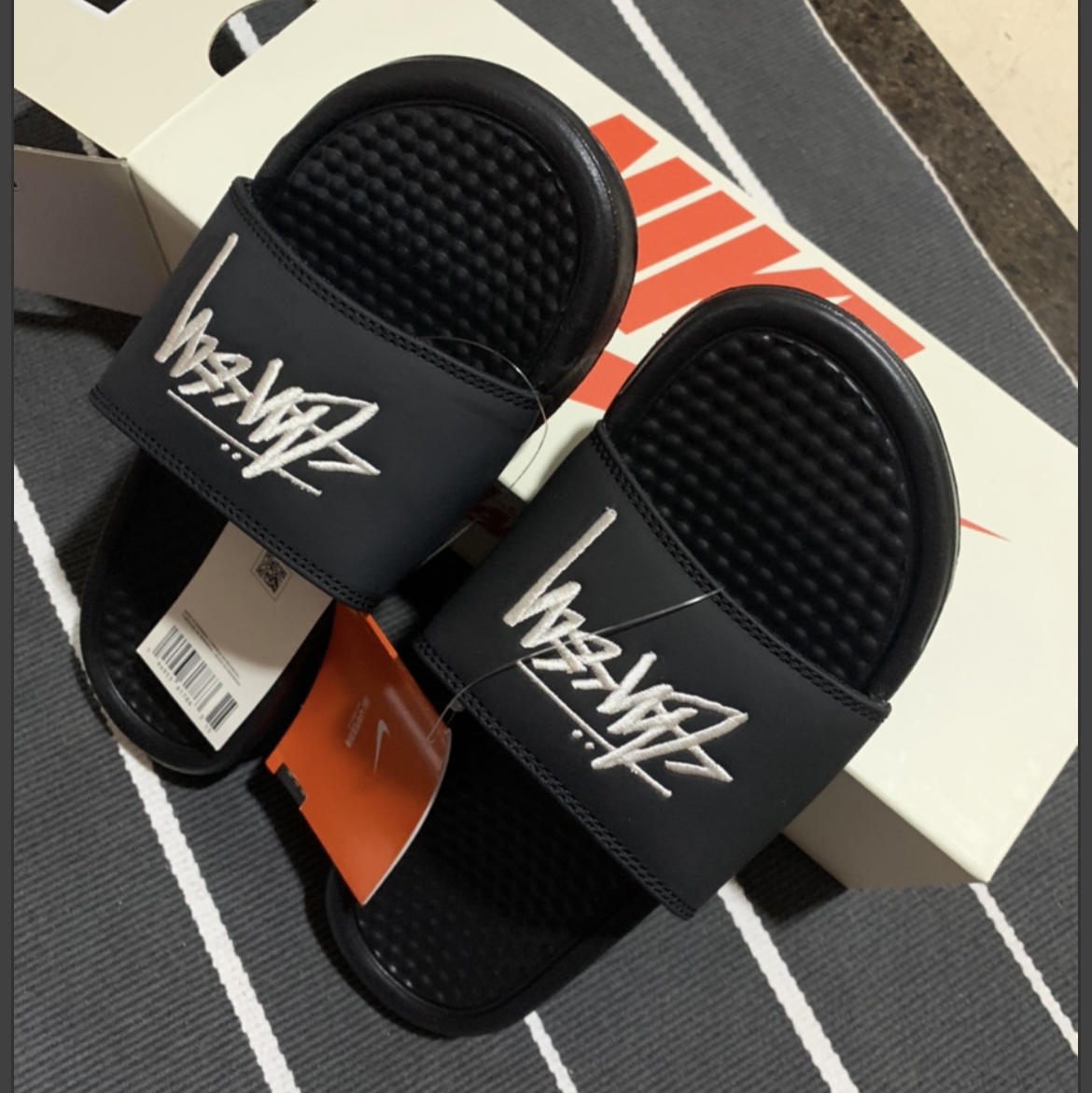 Nike x Stussy Benassi Slide Black 착용 스타일