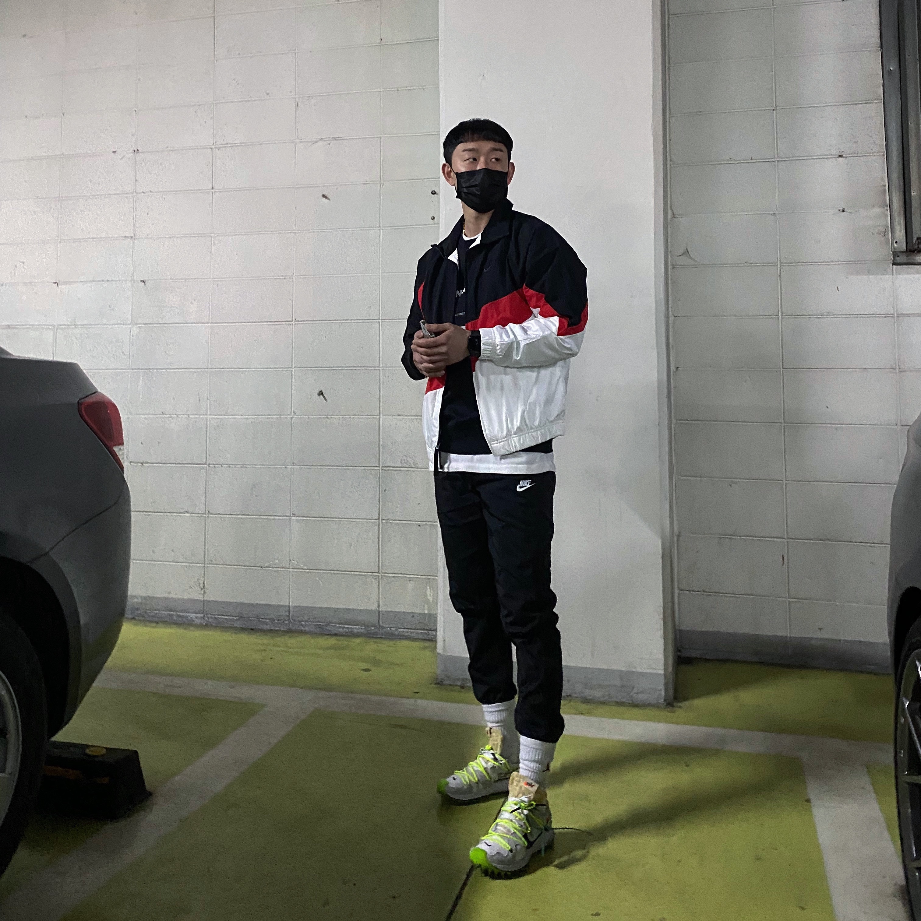 (W) Nike x Off-White Zoom Terra Kiger 5 White 착용 스타일