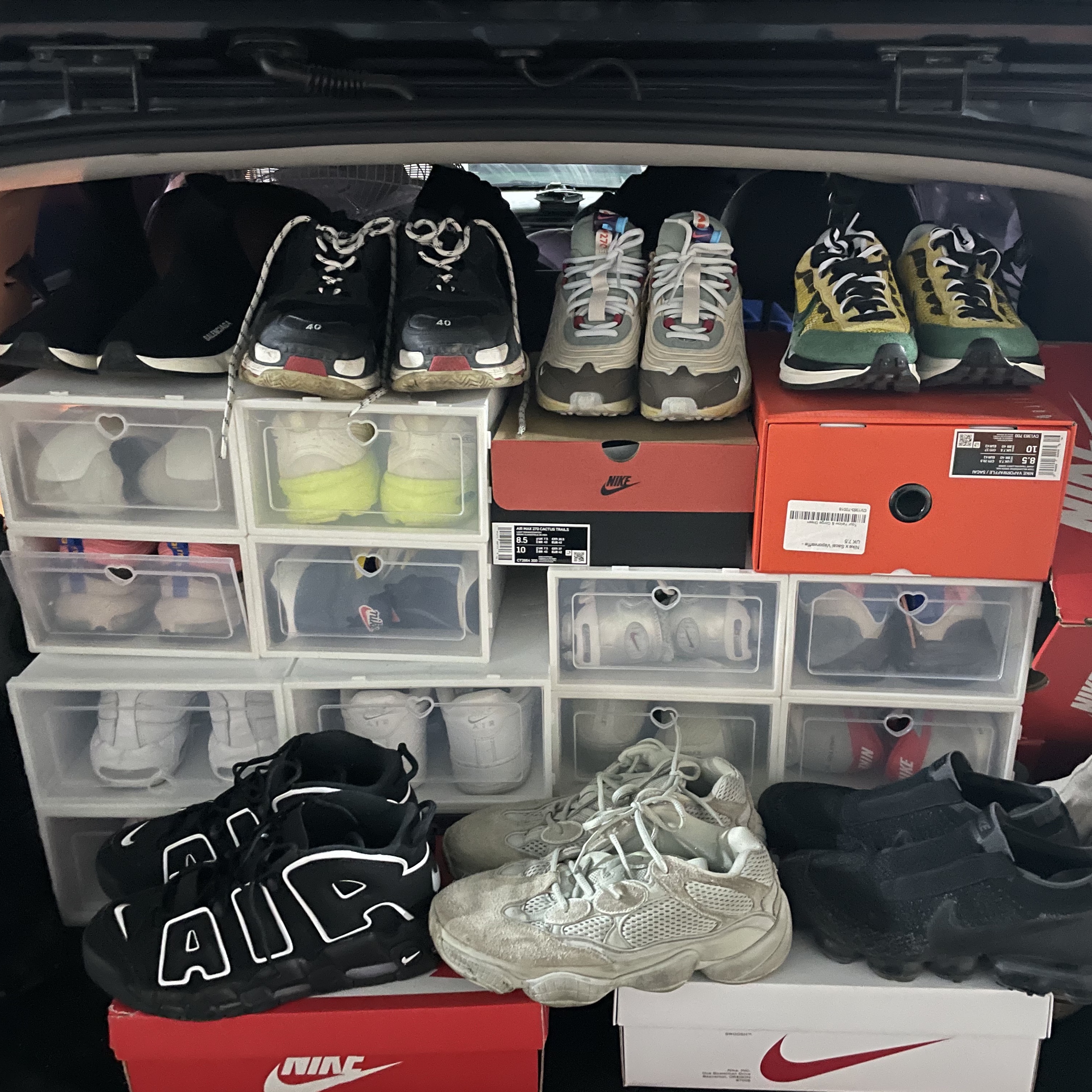Balenciaga Speed Trainer Black White 2019, Balenciaga Triple S Trainer Black White Red 2018 착용 스타일