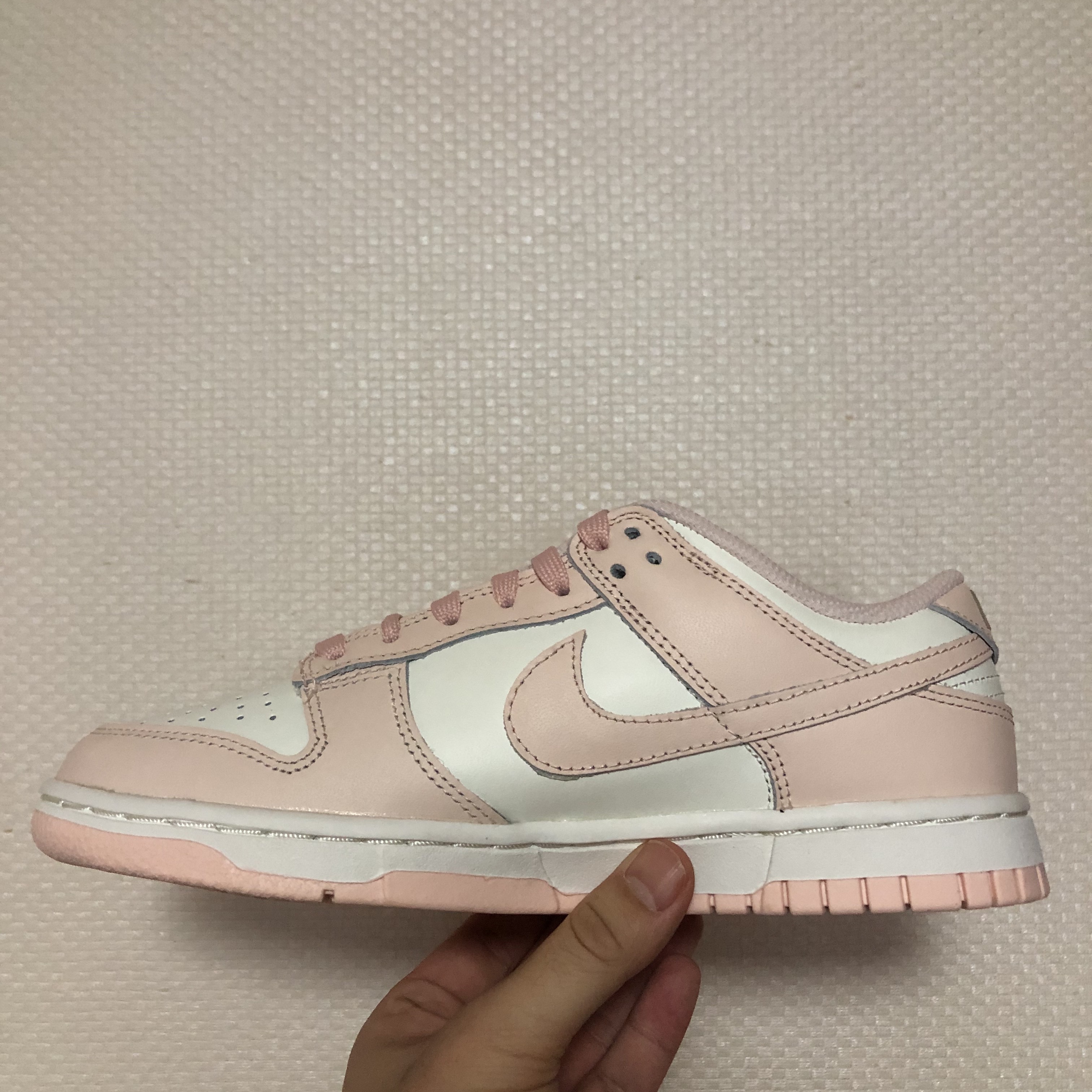 (W) Nike Dunk Low Orange Pearl 착용 스타일