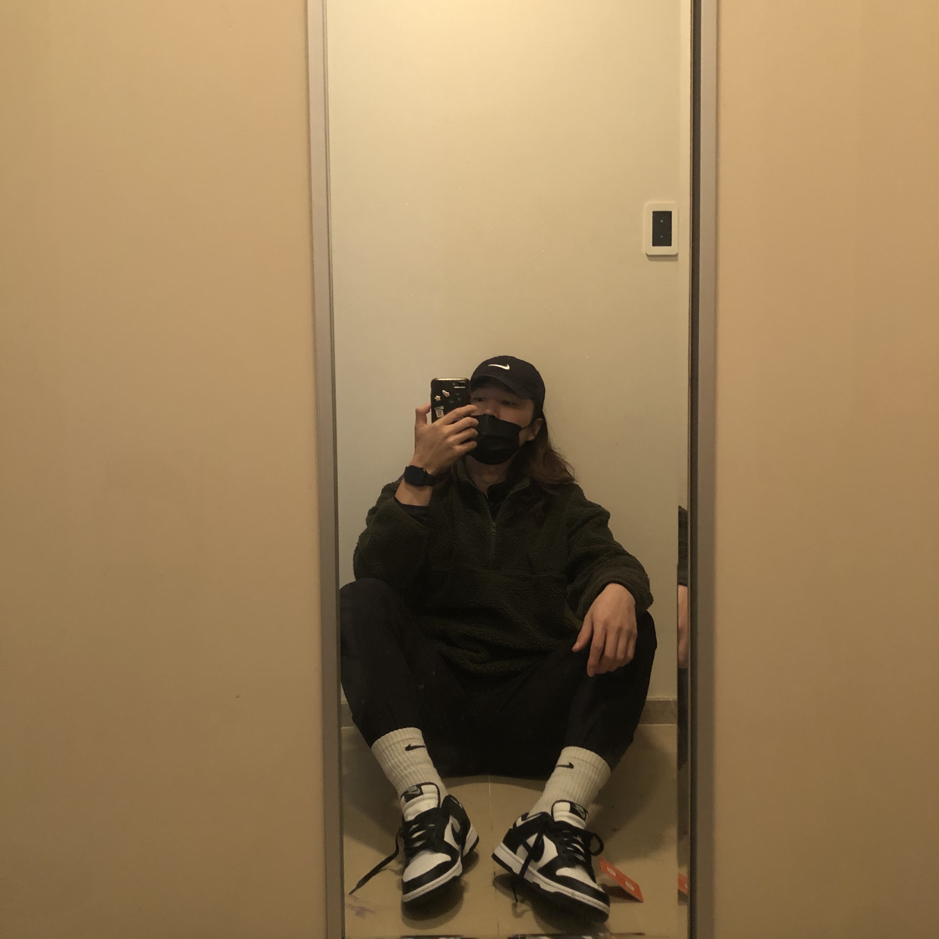 Nike Dunk Low Retro Black 착용 스타일