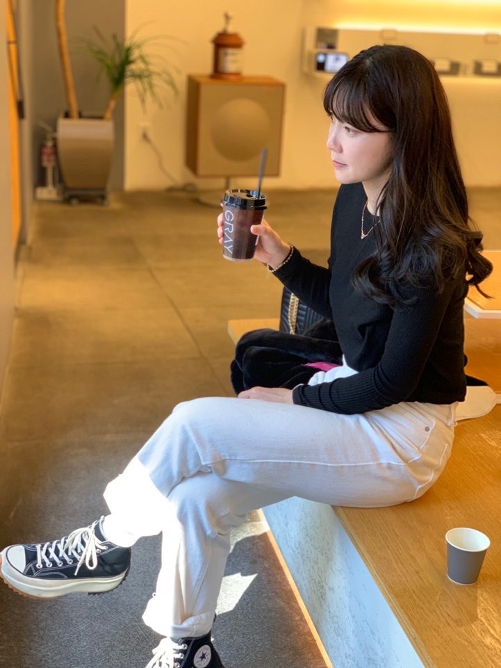 Converse x JW Anderson Run Star Hike Hi Black 착용 스타일