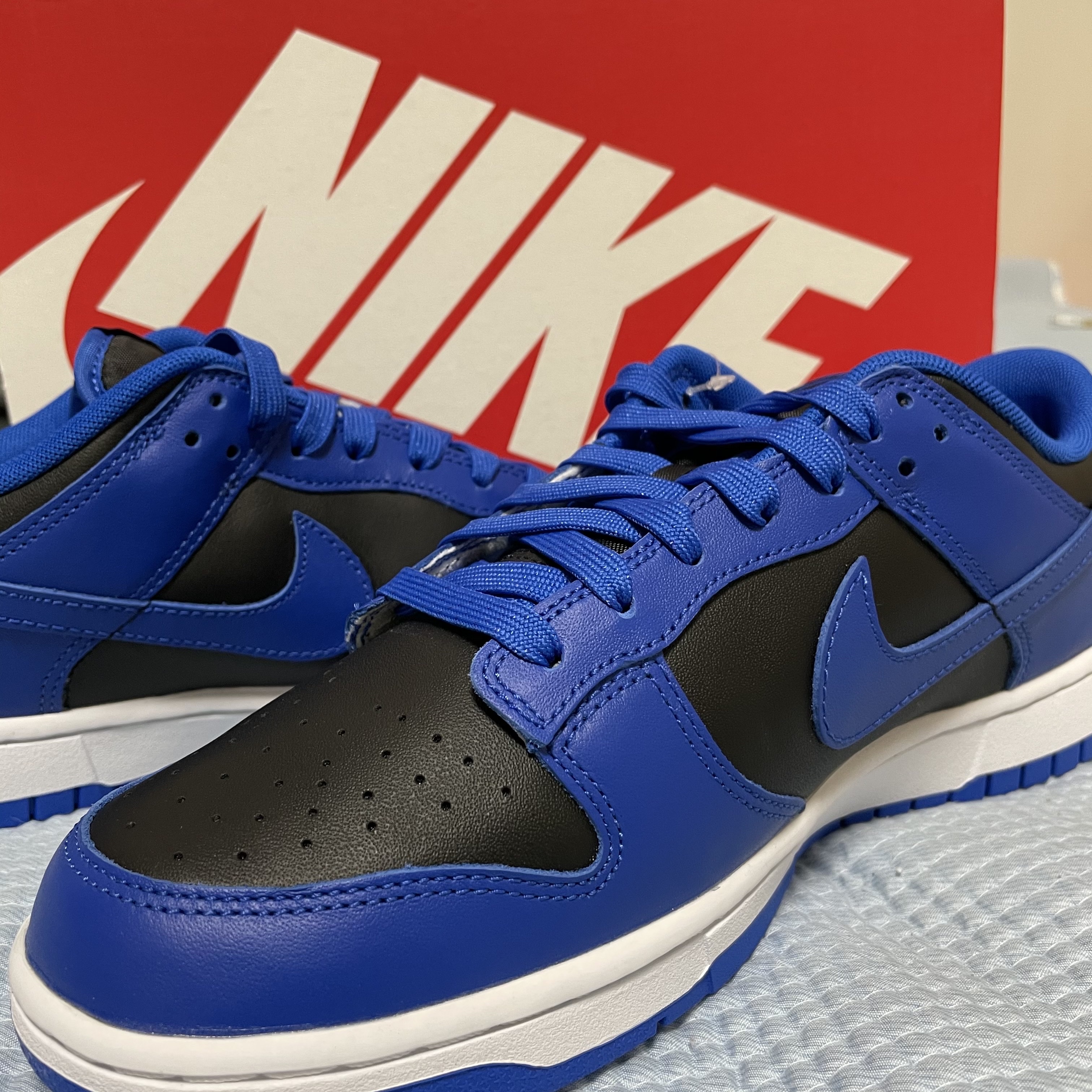 Nike Dunk Low Retro Hyper Cobalt 착용 스타일
