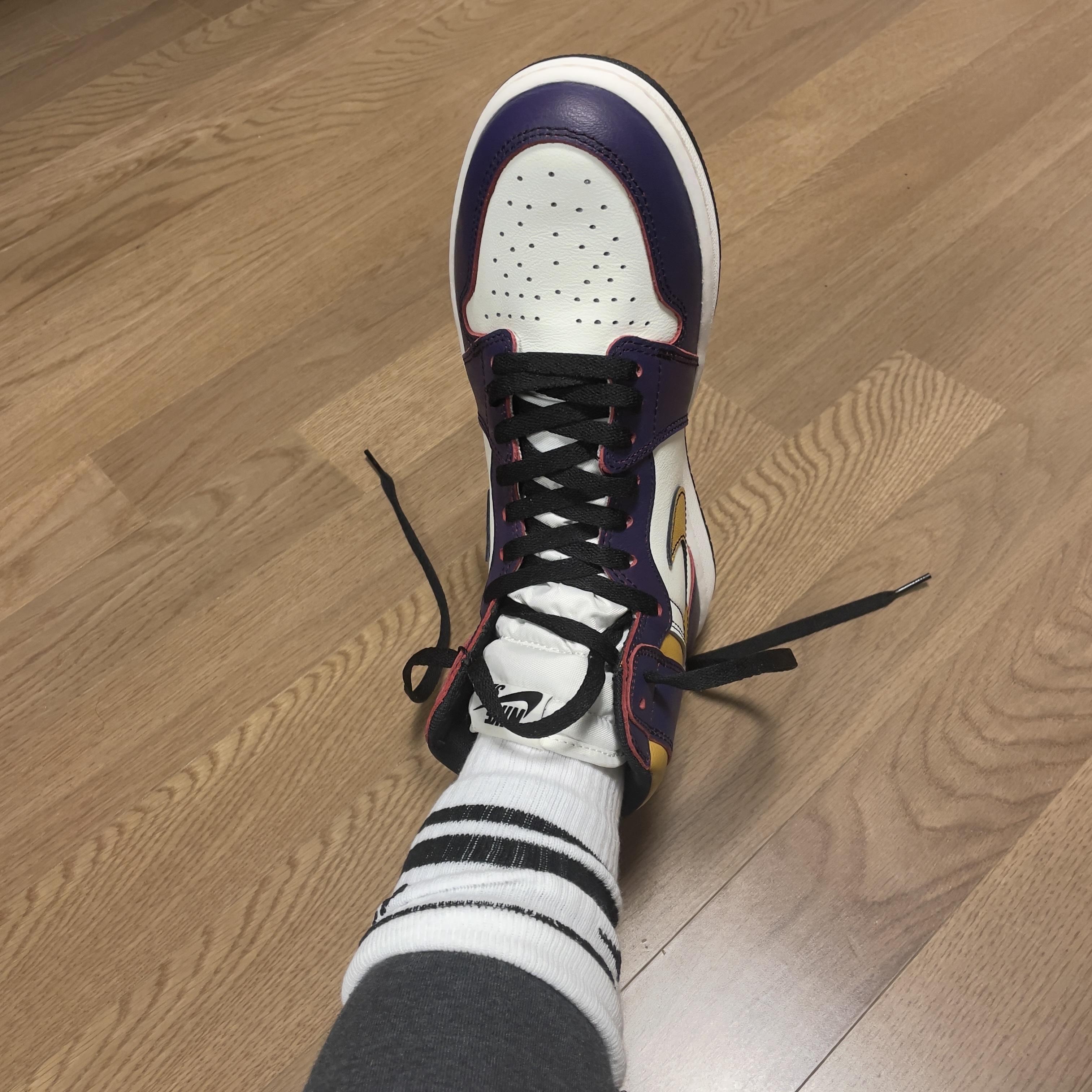 Jordan 1 Retro High OG Defiant SB LA to Chicago 착용 스타일 - 1