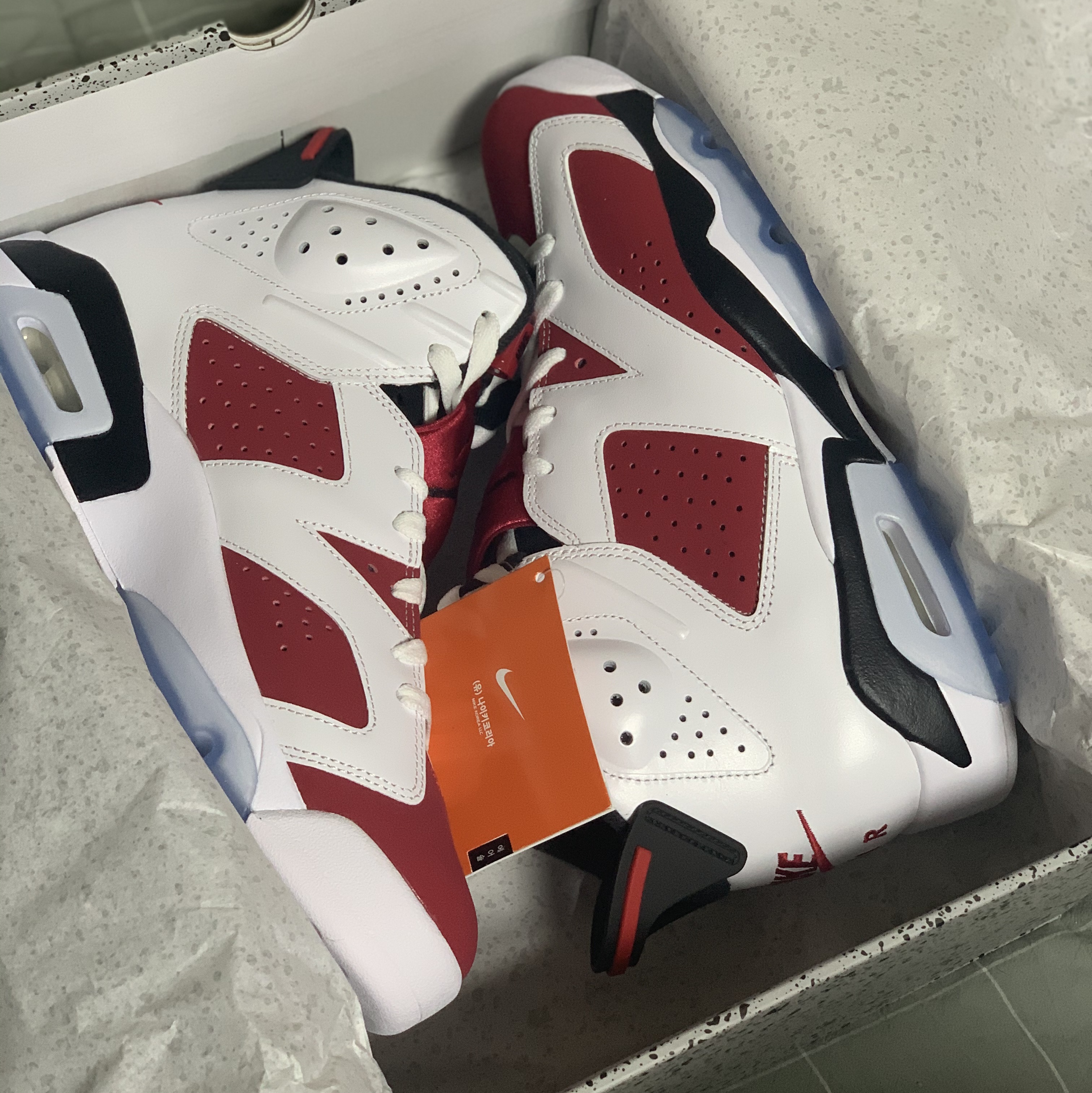 Jordan 6 Retro Carmine 2021 착용 스타일