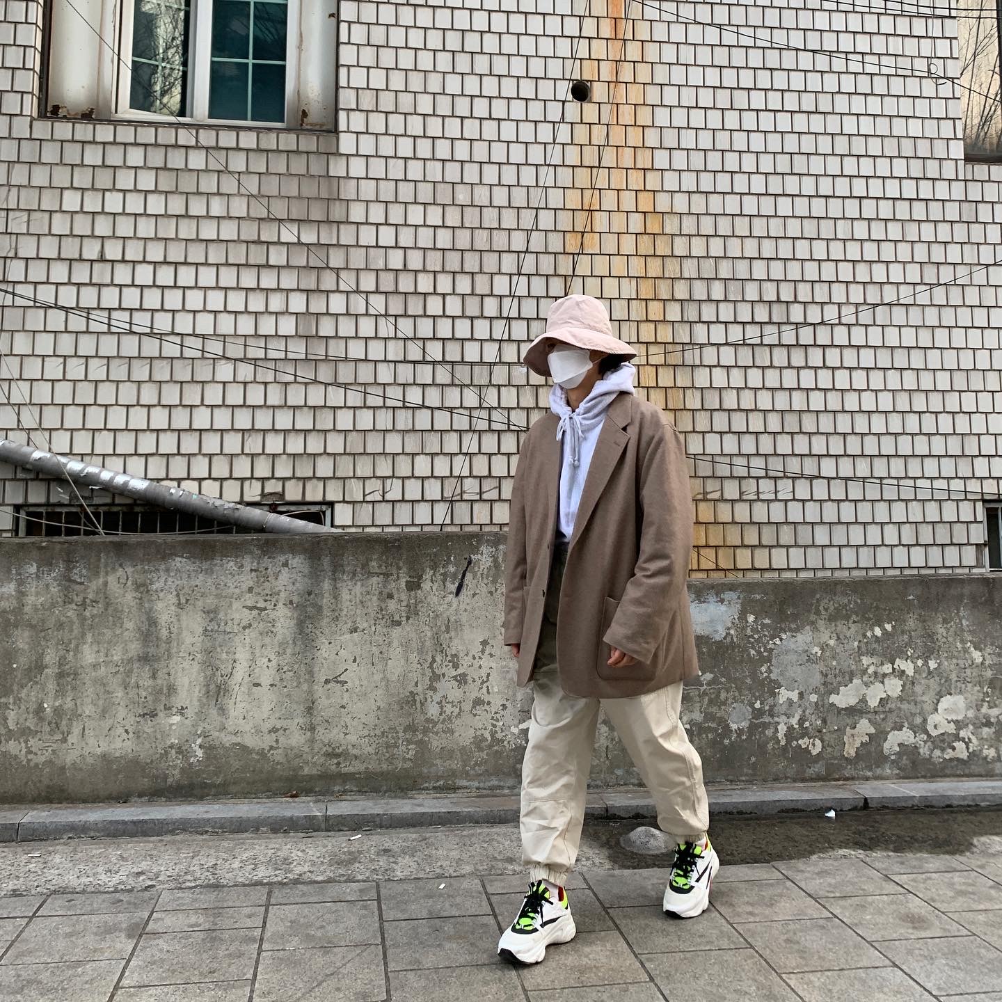 Supreme S Logo Hooded Sweatshirt Ash Grey - 19FW 착용 스타일 - 2