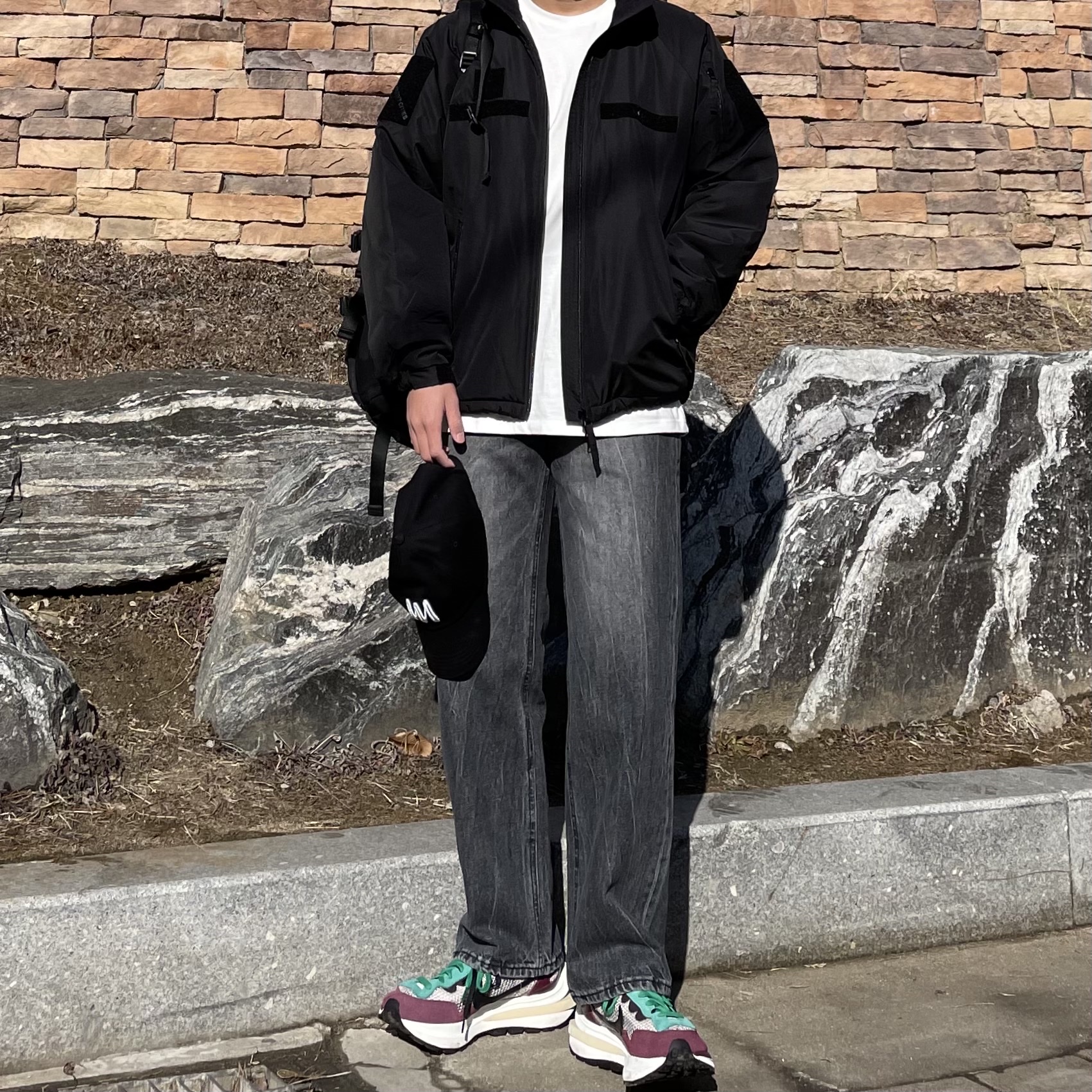 Nike x Sacai VaporWaffle String & Black Villain Red 착용 스타일