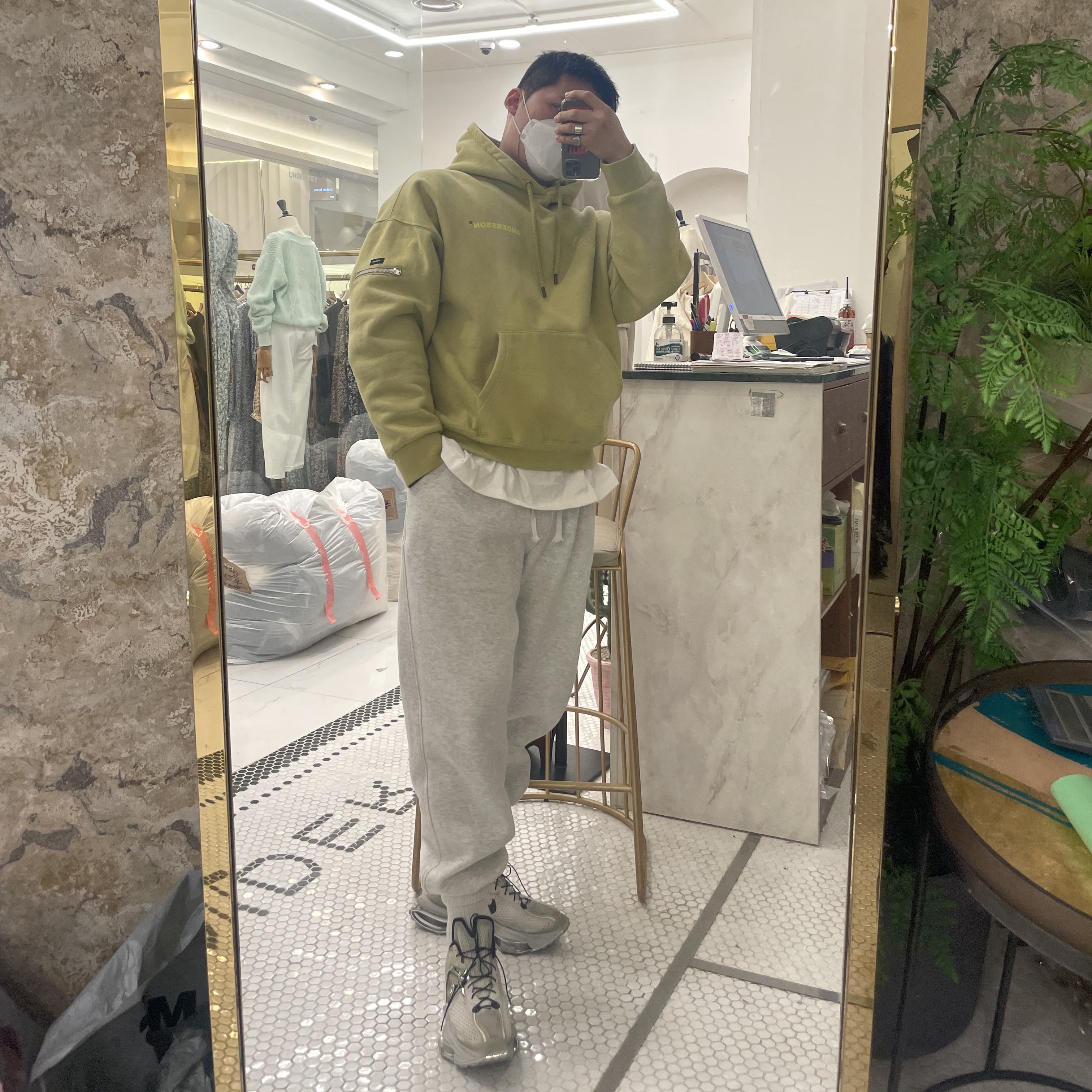 Nike x Matthew M Williams Zoom 004 Stone 착용 스타일