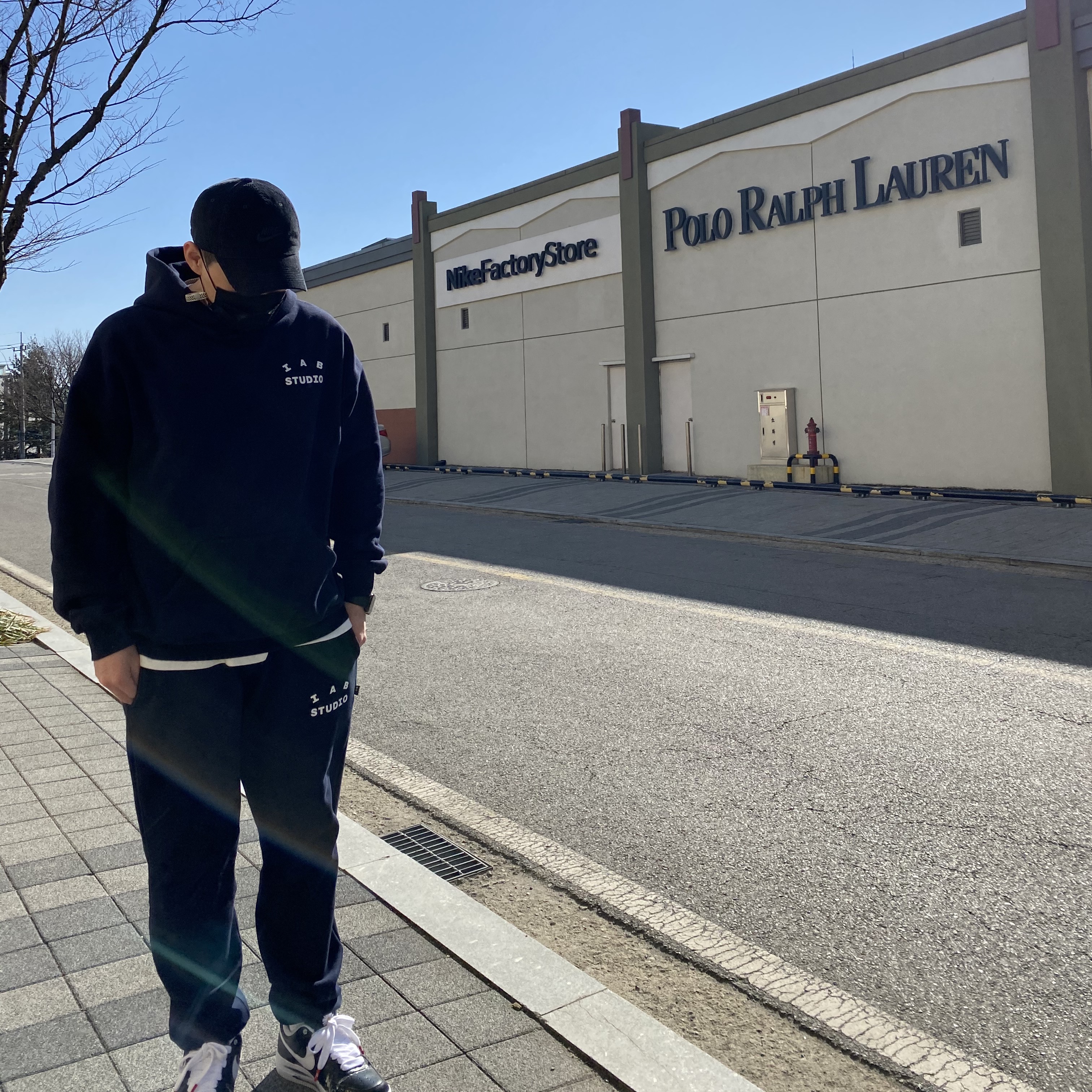 Nike x Peaceminusone Air Force 1 Low Para-Noise, IAB Studio Hoodie Navy - 21SS 착용 스타일