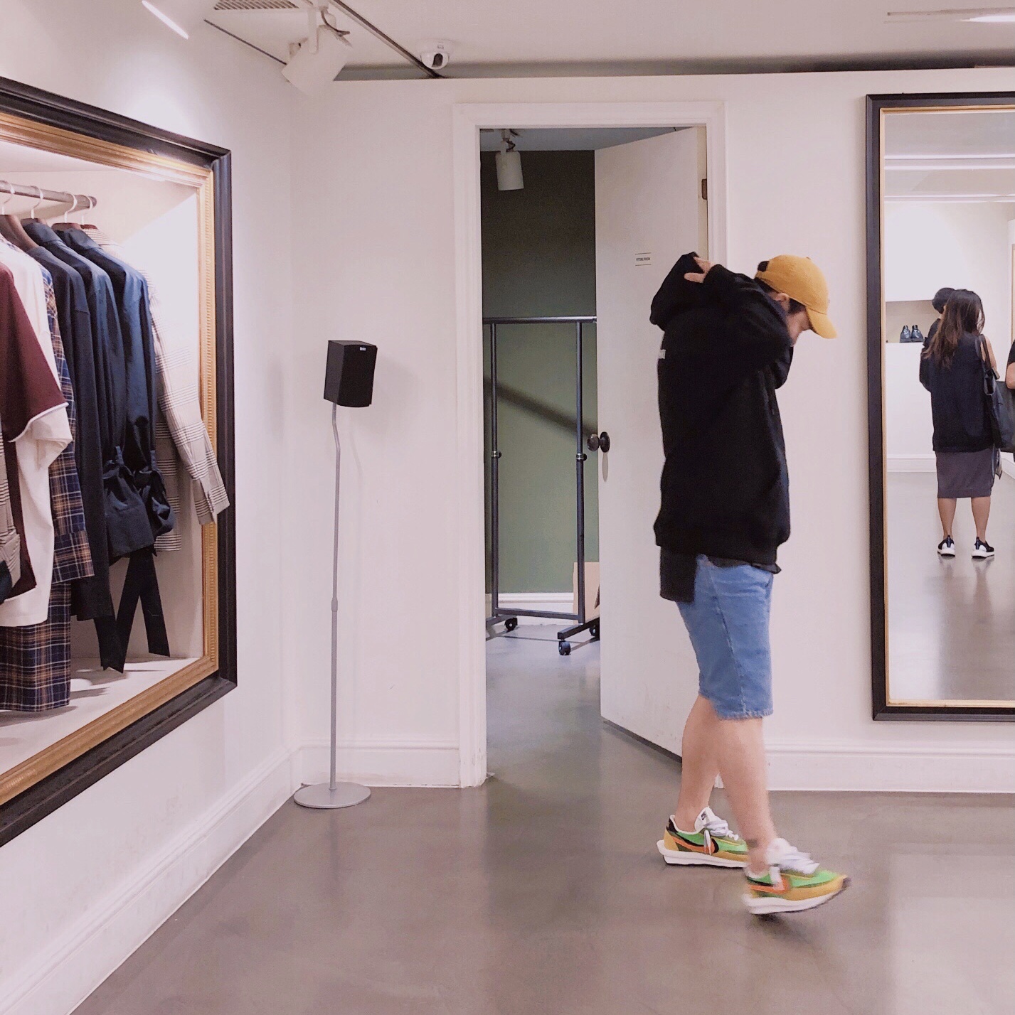 Nike x Sacai LDWaffle Green Multi 착용 스타일