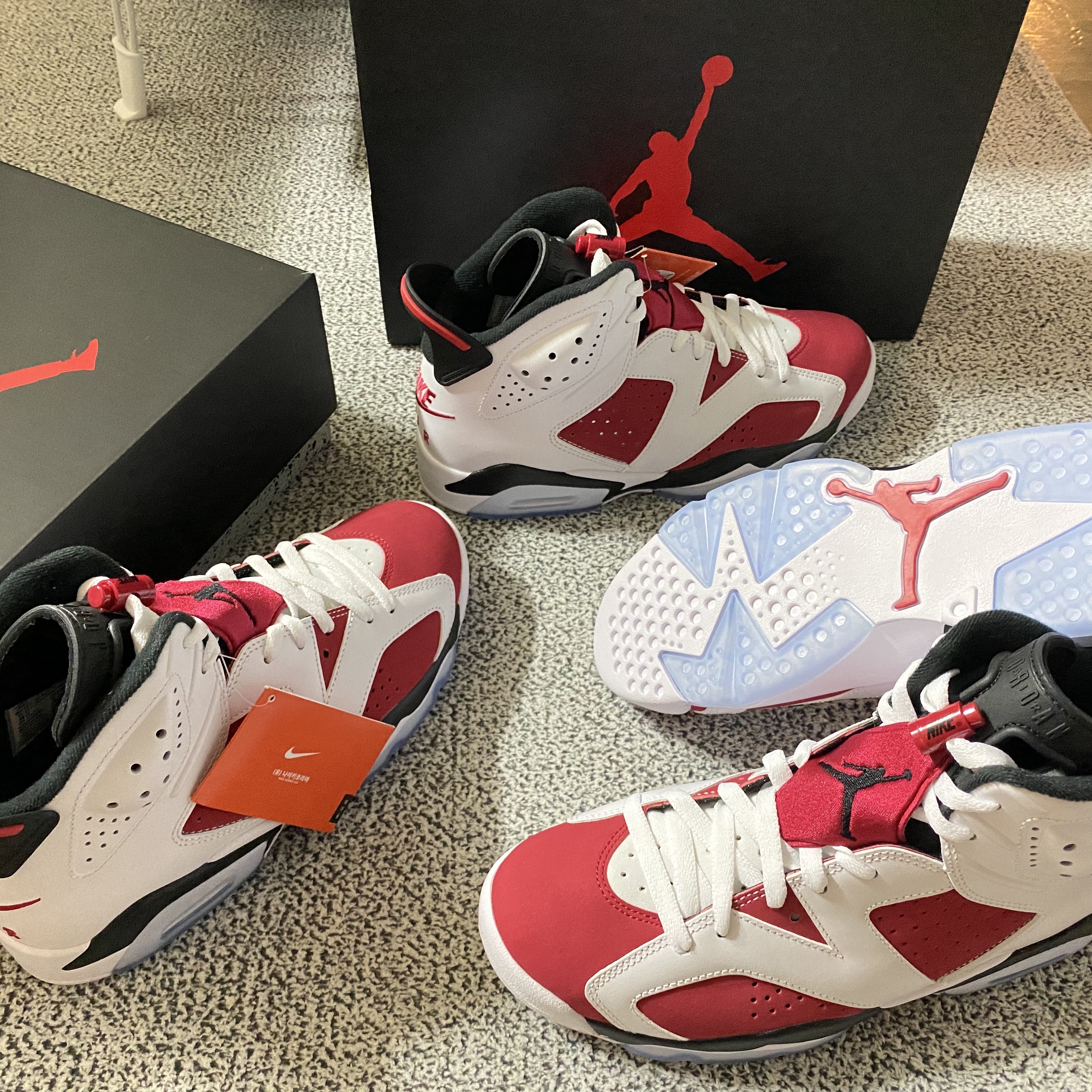 Jordan 6 Retro Carmine 2021 착용 스타일 - 1