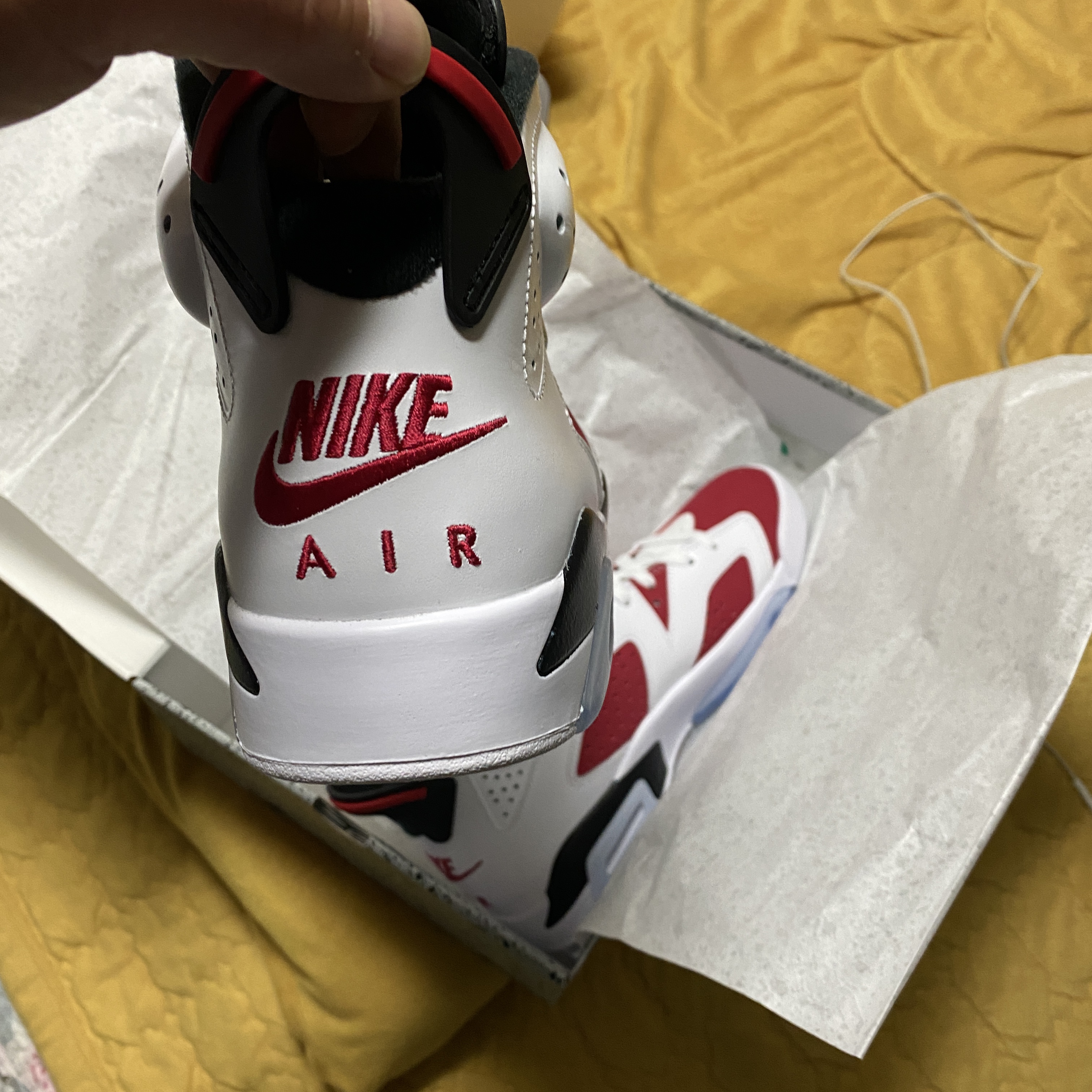 Jordan 6 Retro Carmine 2021 착용 스타일 - 1