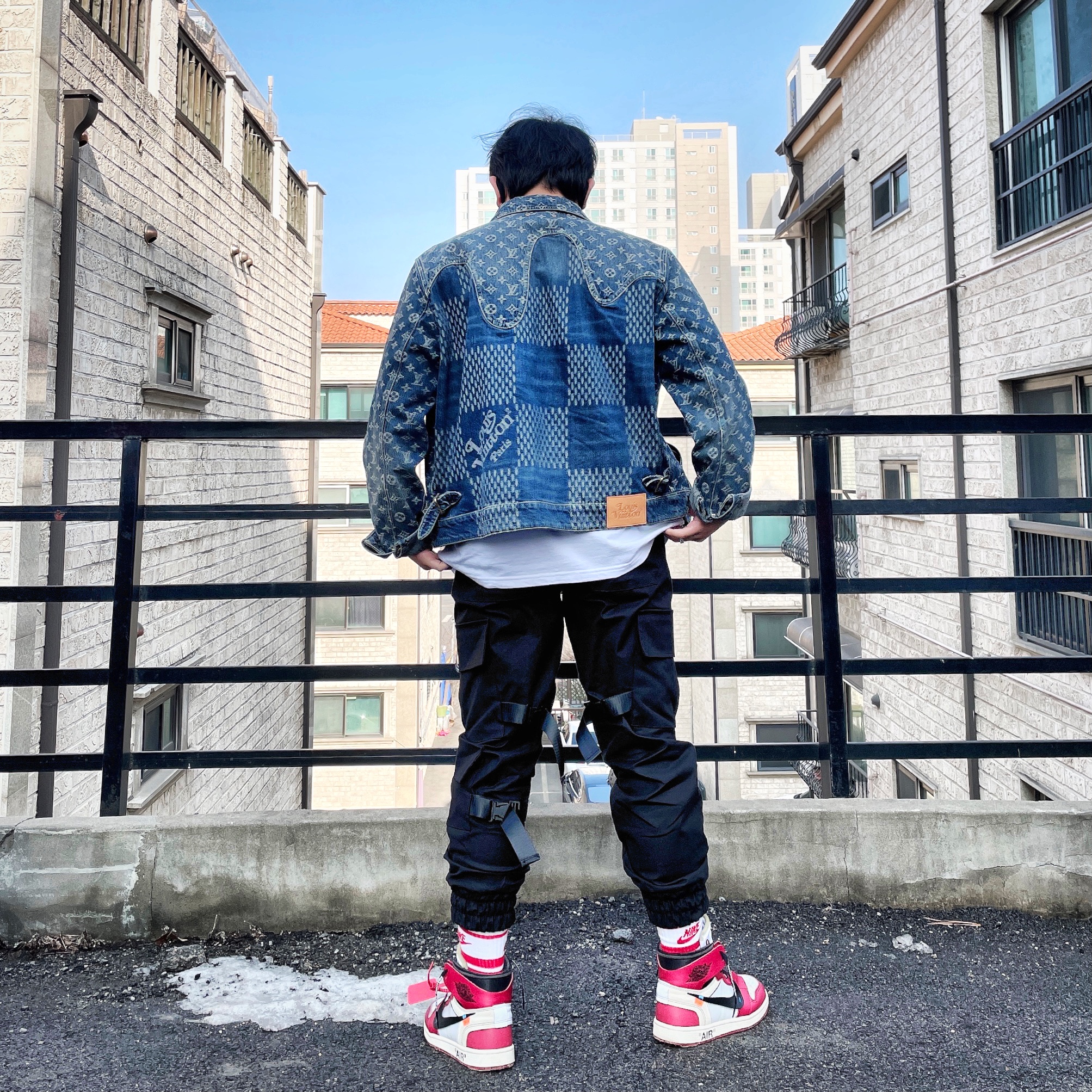 Jordan 1 x Off-White Retro High Chicago The Ten, Supreme Box Logo L/S T-Shirt White - 20FW 착용 스타일 - 2