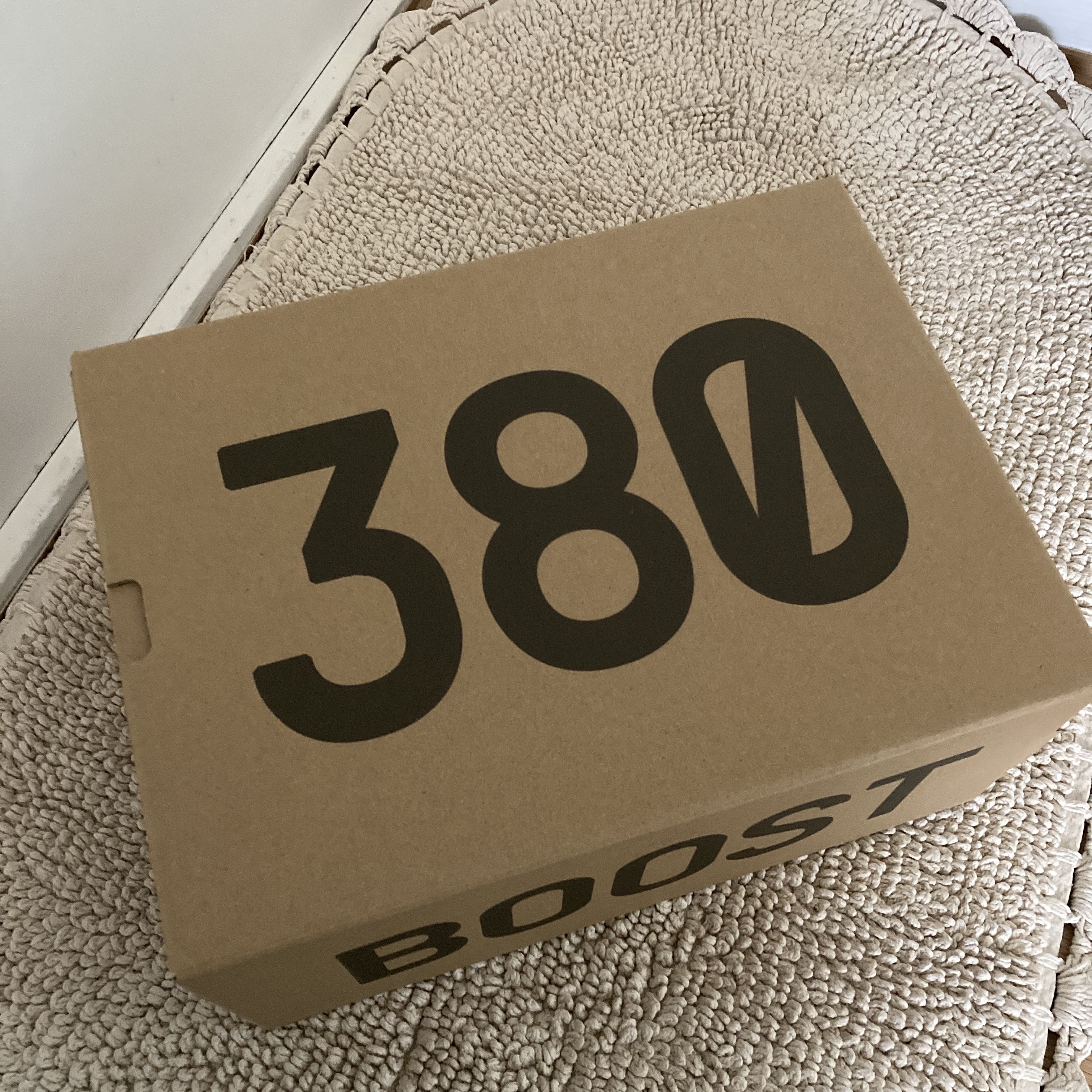 Adidas Yeezy Boost 380 Yecoraite - Reflective 착용 스타일 - 2