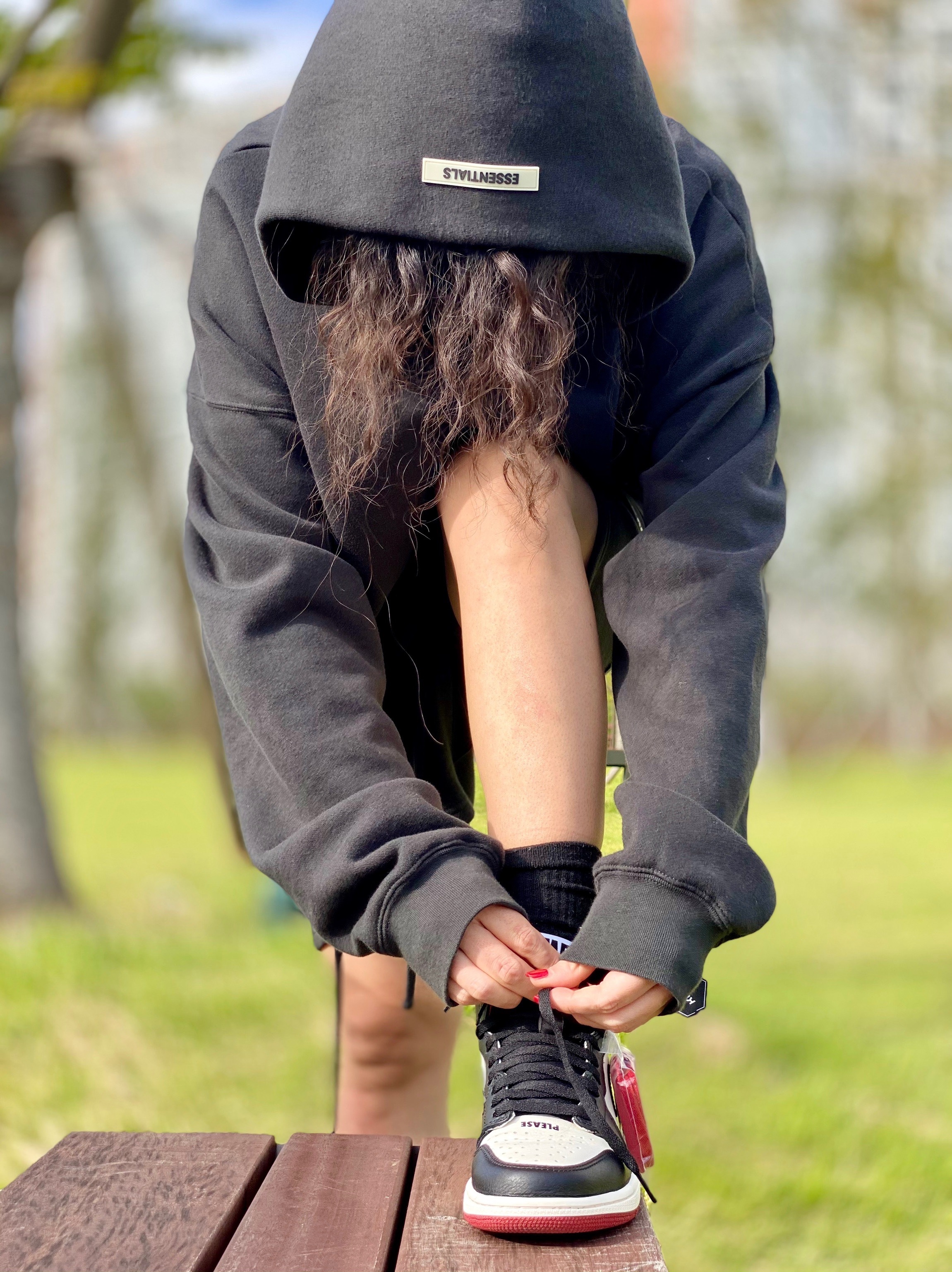 Jordan 1 Retro High Not for Resale Varsity Red, Essentials 3D Silicon Applique Pullover Hoodie Dark Slate/Black 2020 착용 스타일