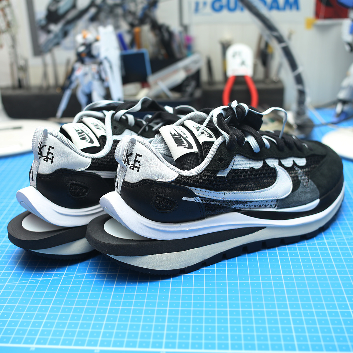Nike x Sacai VaporWaffle Black White 착용 스타일 - 5