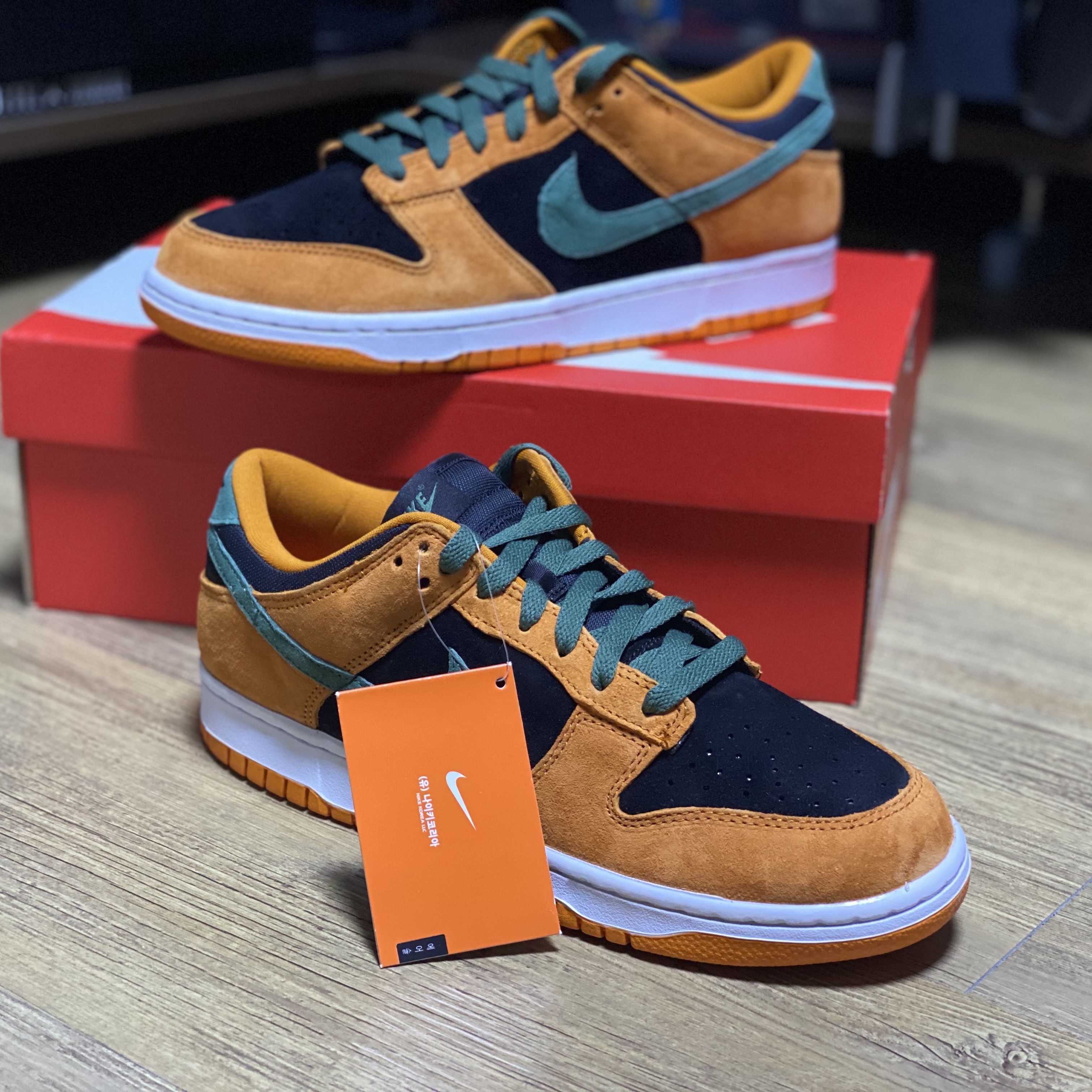Nike Dunk Low SP Ceramic 착용 스타일 - 2
