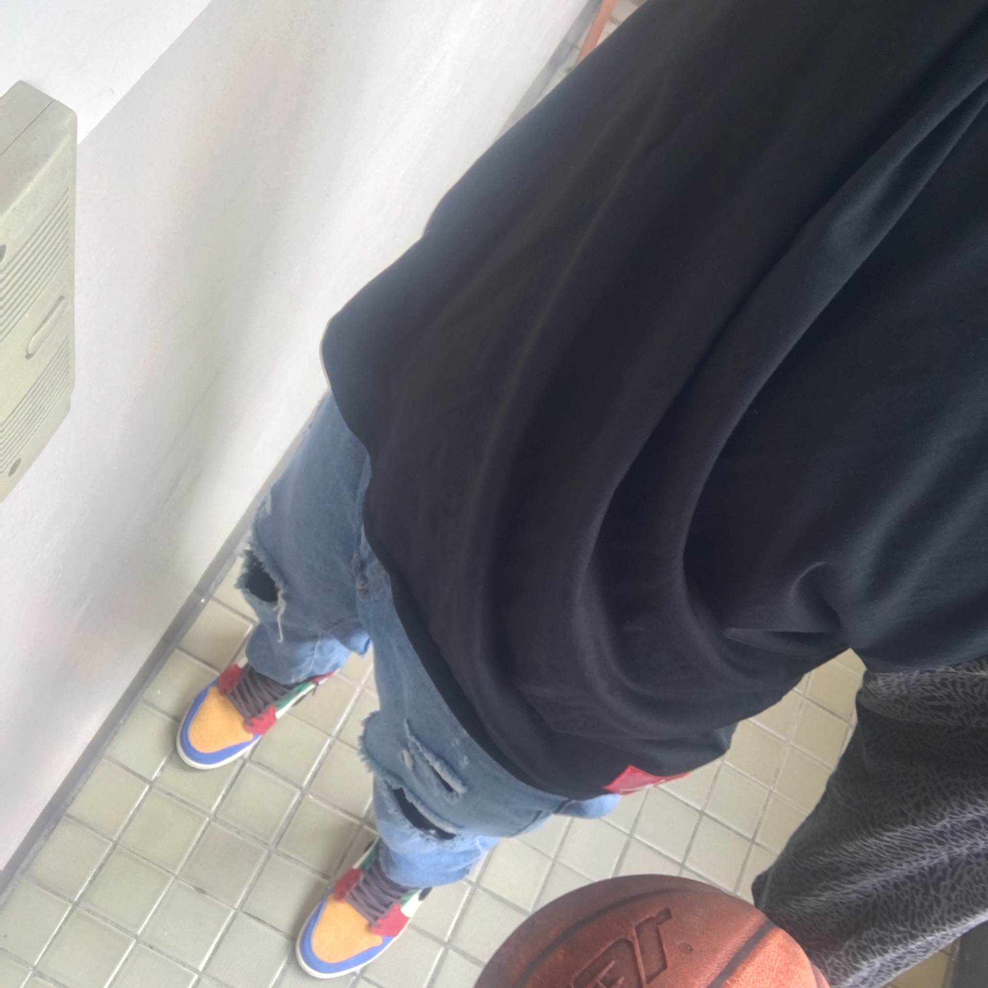Jordan 1 x Blue The Great Mid SE Fearless ์ฐฉ์ฉ ์คํ์ผ
