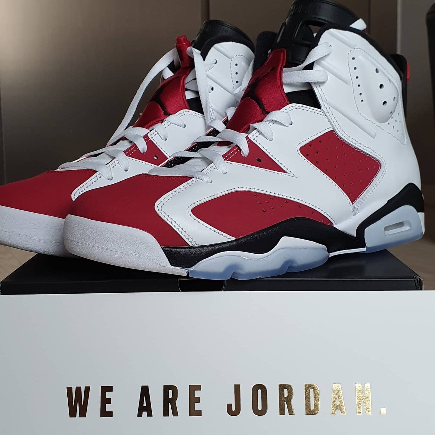 Jordan 6 Retro Carmine 2021 착용 스타일 - 3