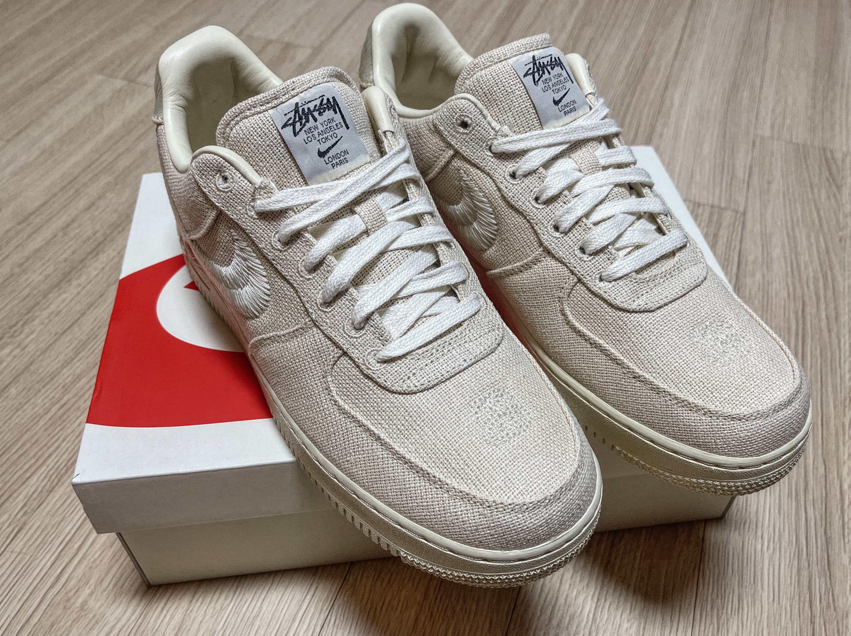 Nike x Stussy Air Force 1 Low Fossil 착용 스타일 - 1