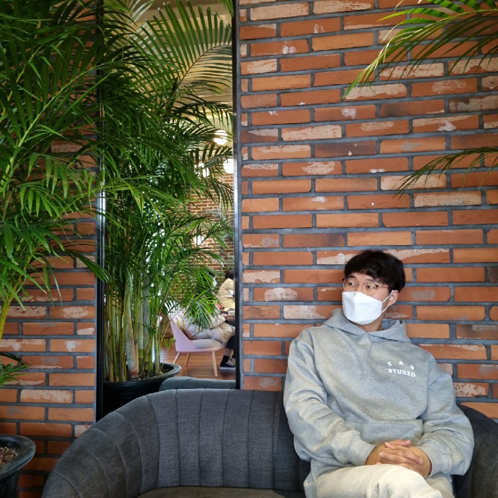 KREAM 프로필 이미지